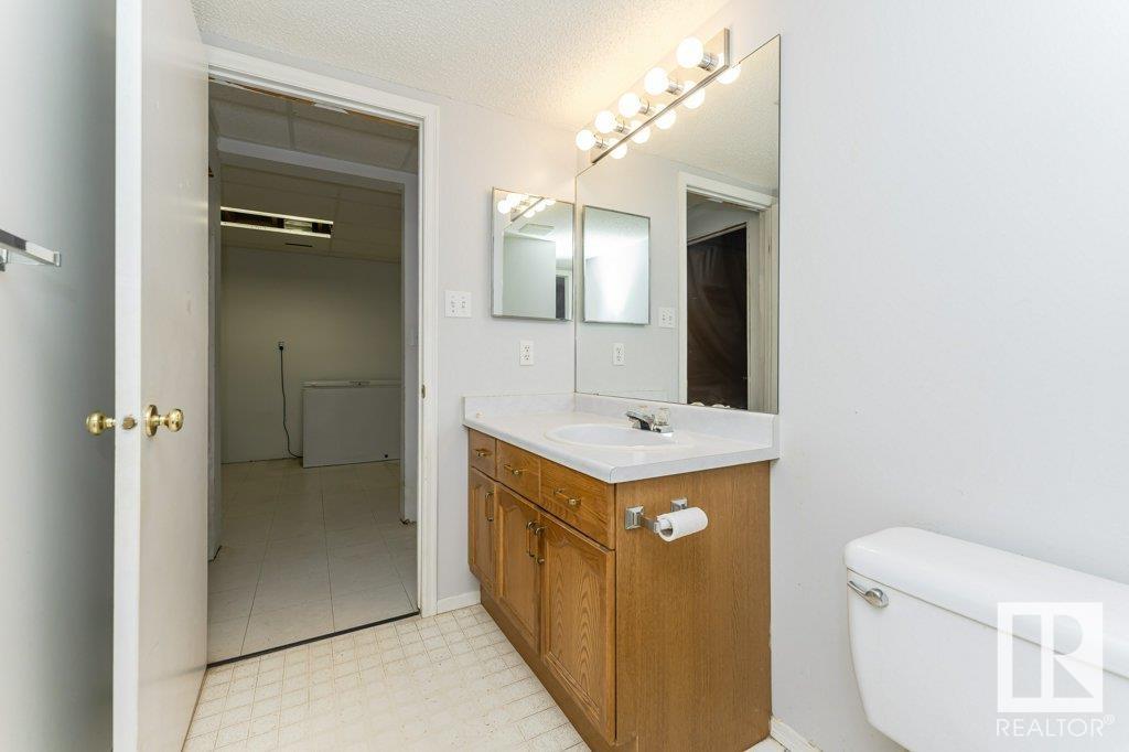      529 JELLETT WY NW , Edmonton,  ,T6L 6P9 ;  Listing Number: MLS E4420511