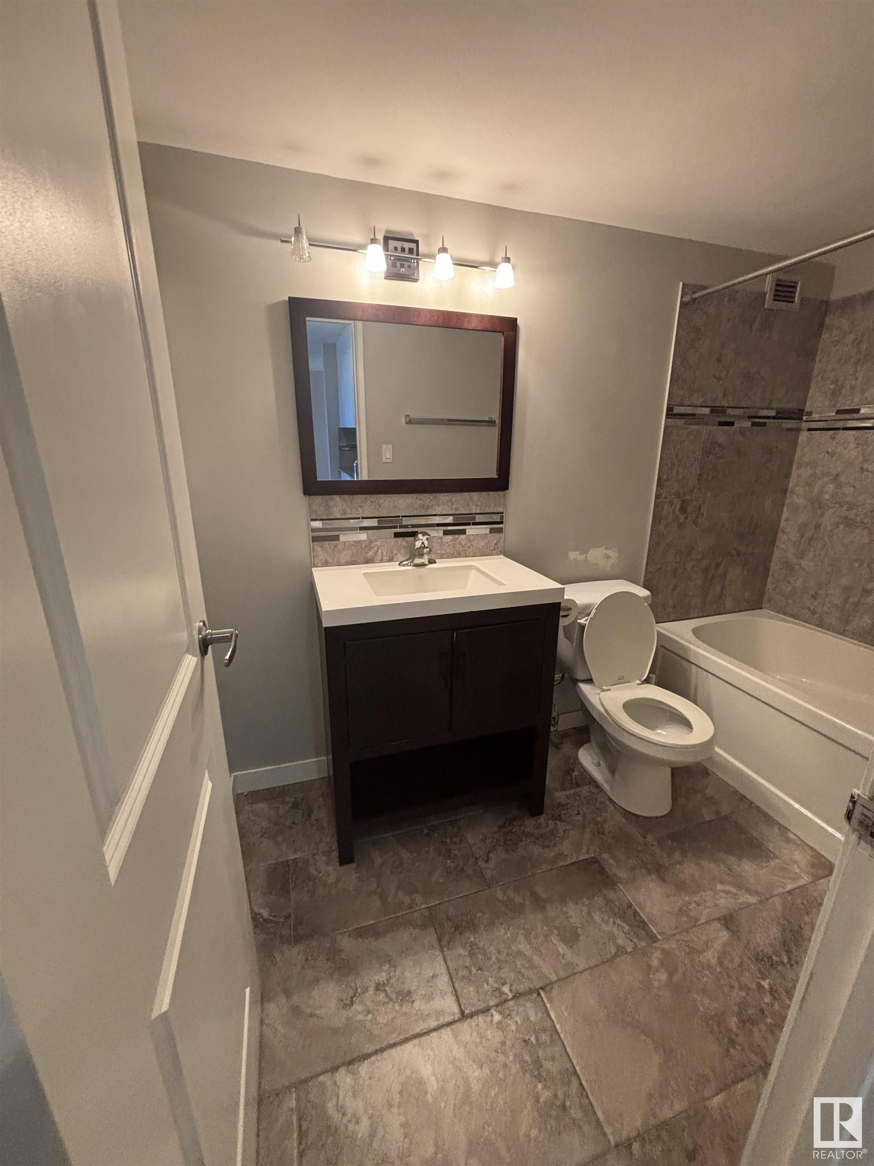      #801 10011 116 ST NW , Edmonton,  ,T5K 1B4 ;  Listing Number: MLS E4420514