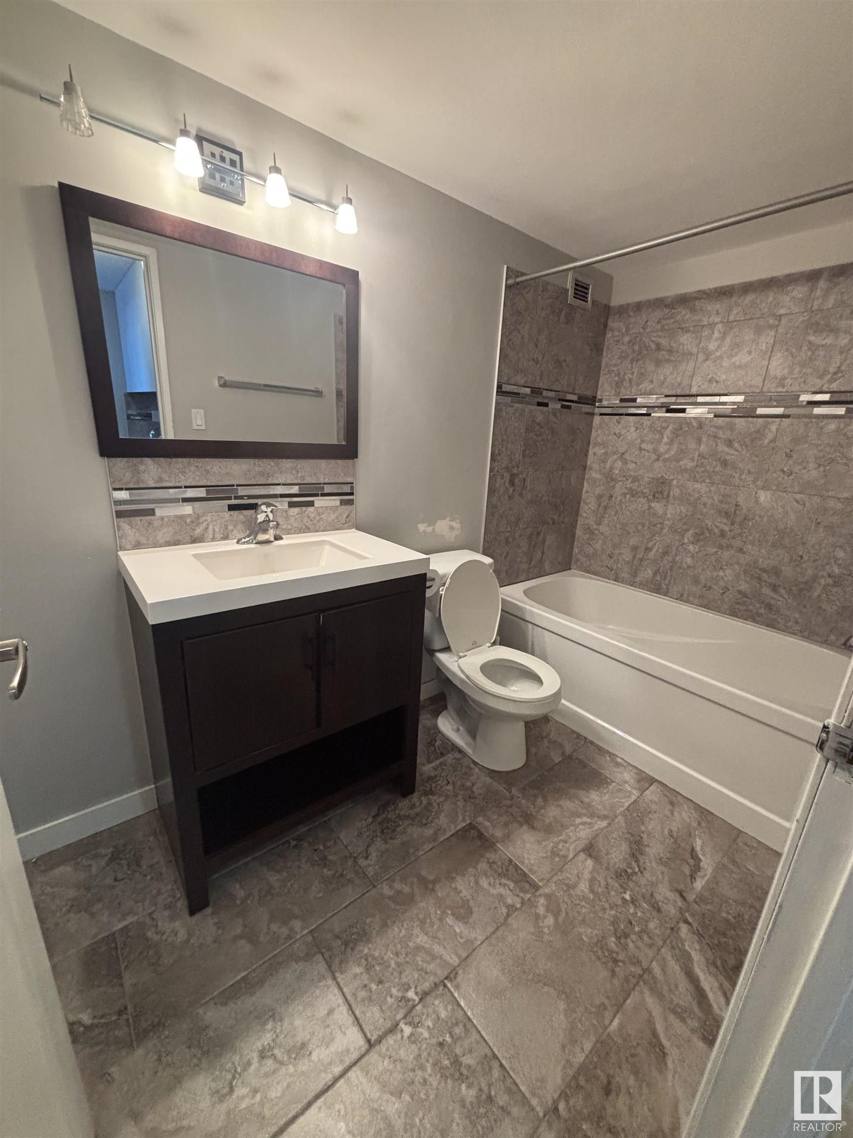      #801 10011 116 ST NW , Edmonton,  ,T5K 1B4 ;  Listing Number: MLS E4420514