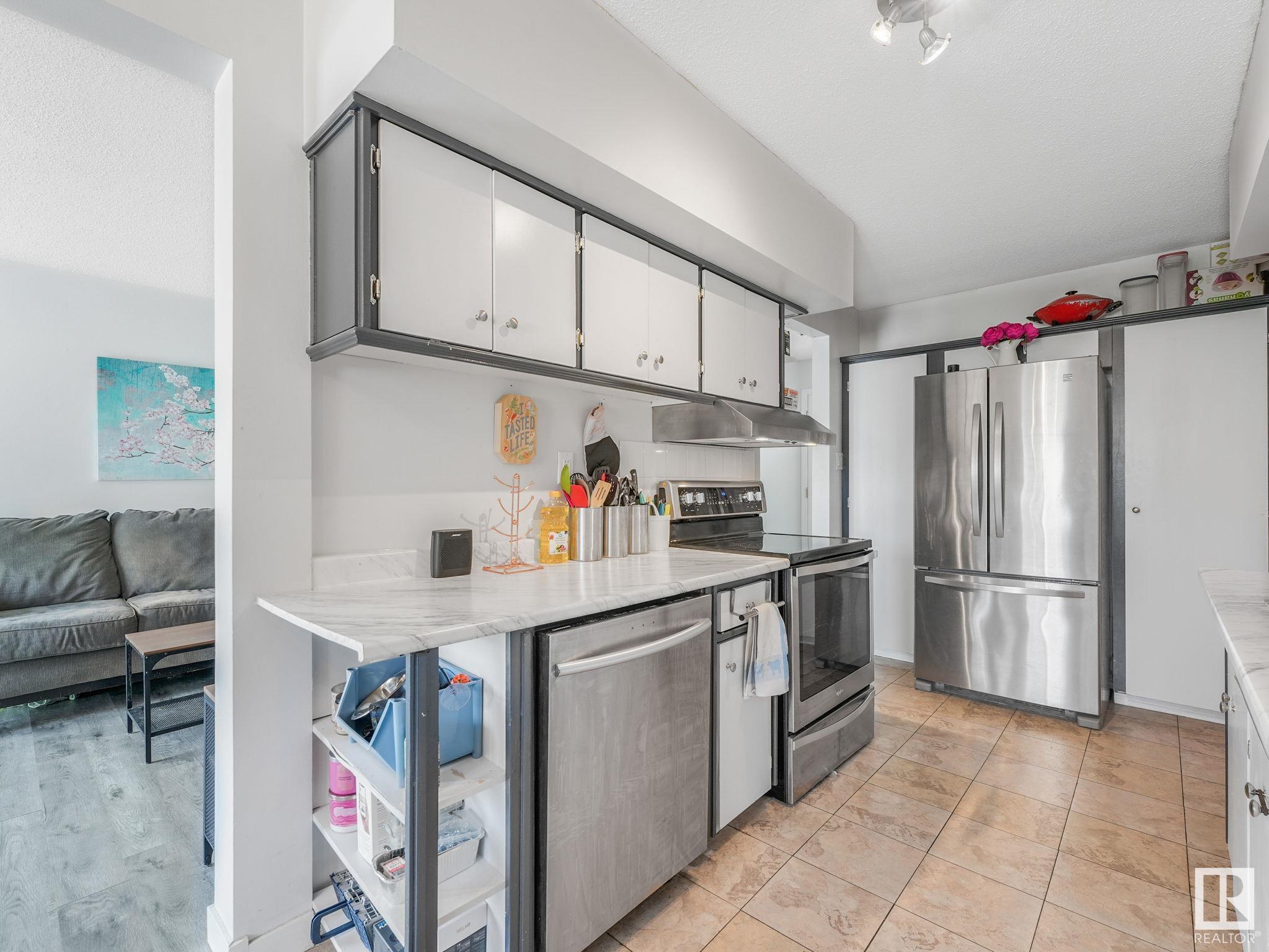      126 CENTENNIAL CO NW , Edmonton,  ,T5P 4H5 ;  Listing Number: MLS E4420515