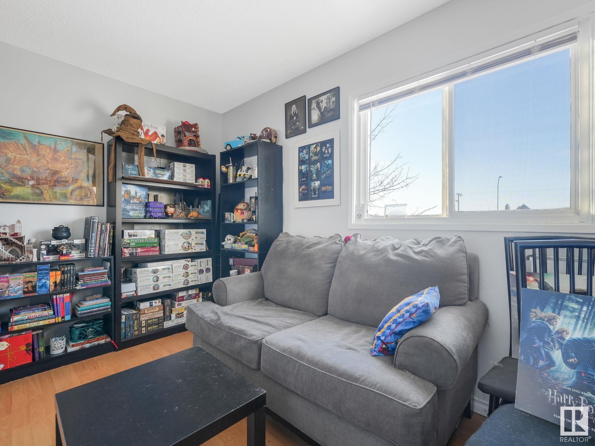      126 CENTENNIAL CO NW , Edmonton,  ,T5P 4H5 ;  Listing Number: MLS E4420515