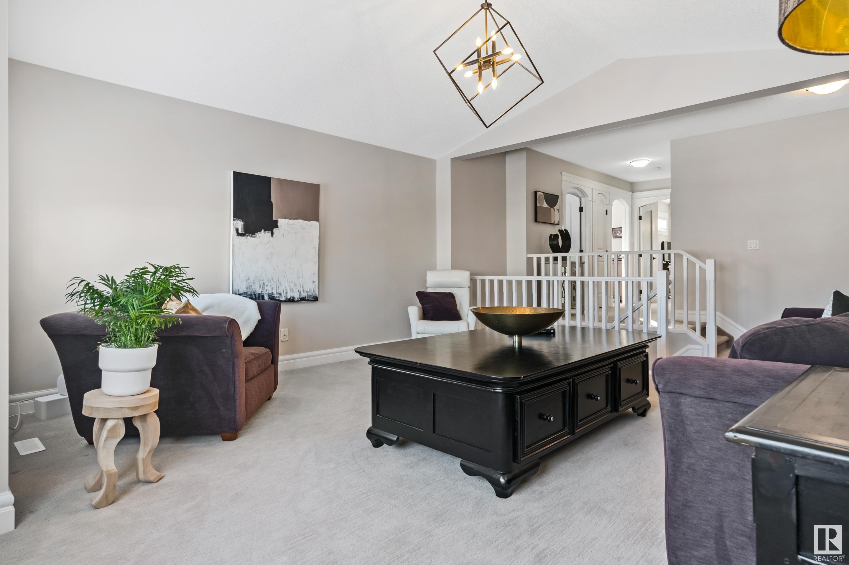      20103 47 AV NW , Edmonton,  ,T6M 2X9 ;  Listing Number: MLS E4420520