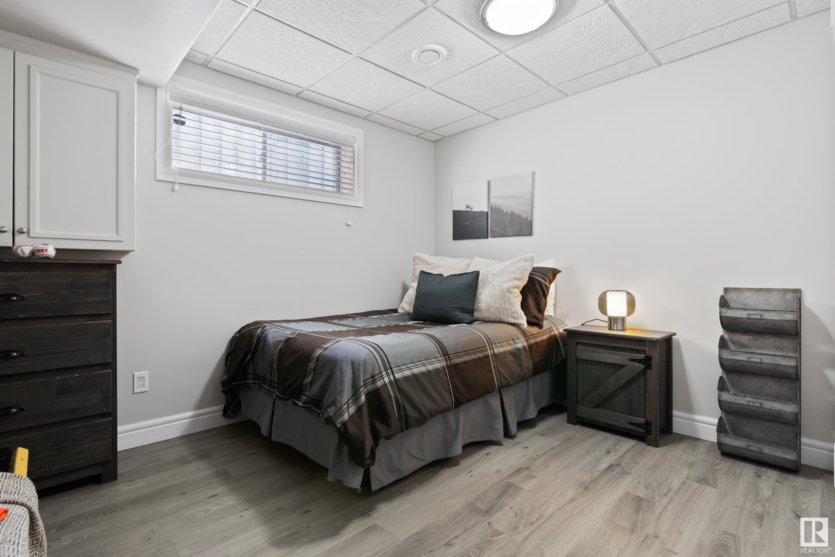     20103 47 AV NW , Edmonton,  ,T6M 2X9 ;  Listing Number: MLS E4420520