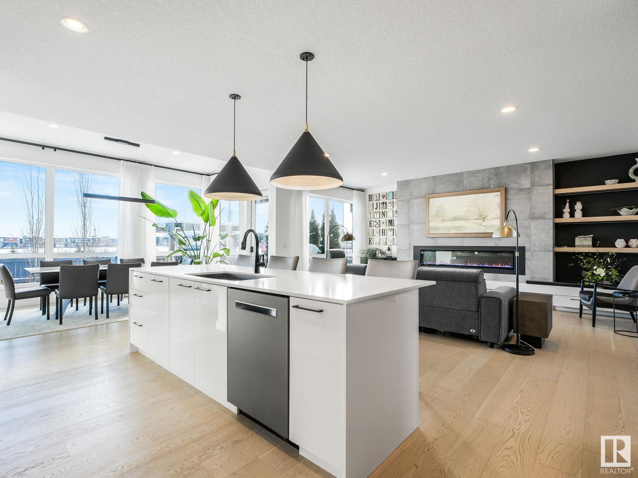     6609 KNOX PL SW , Edmonton,  ,T6W 1A5 ;  Listing Number: MLS E4420523