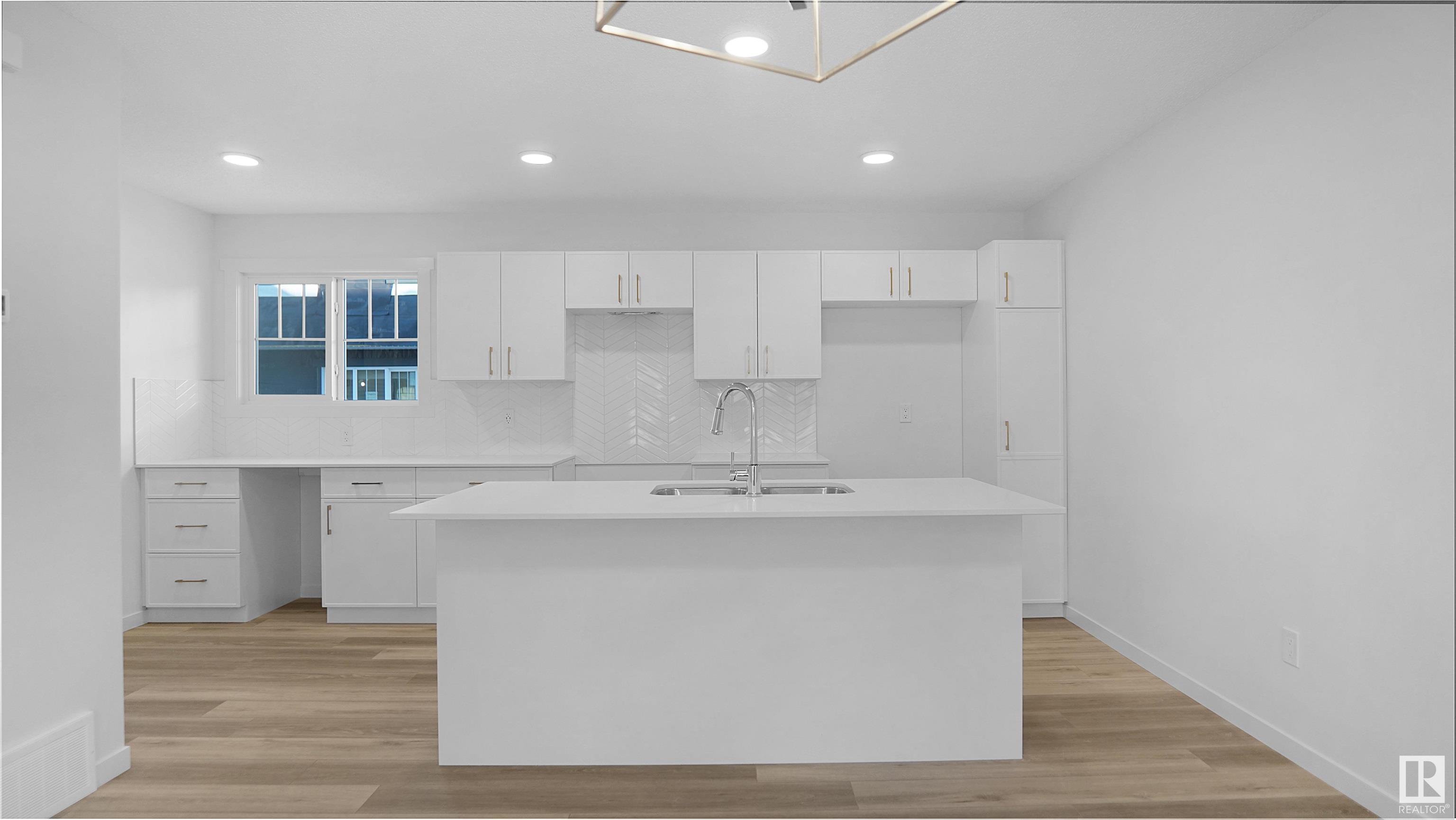      #10 50 McLaughlin DR , Spruce Grove,  ,T7X 0E1 ;  Listing Number: MLS E4420524