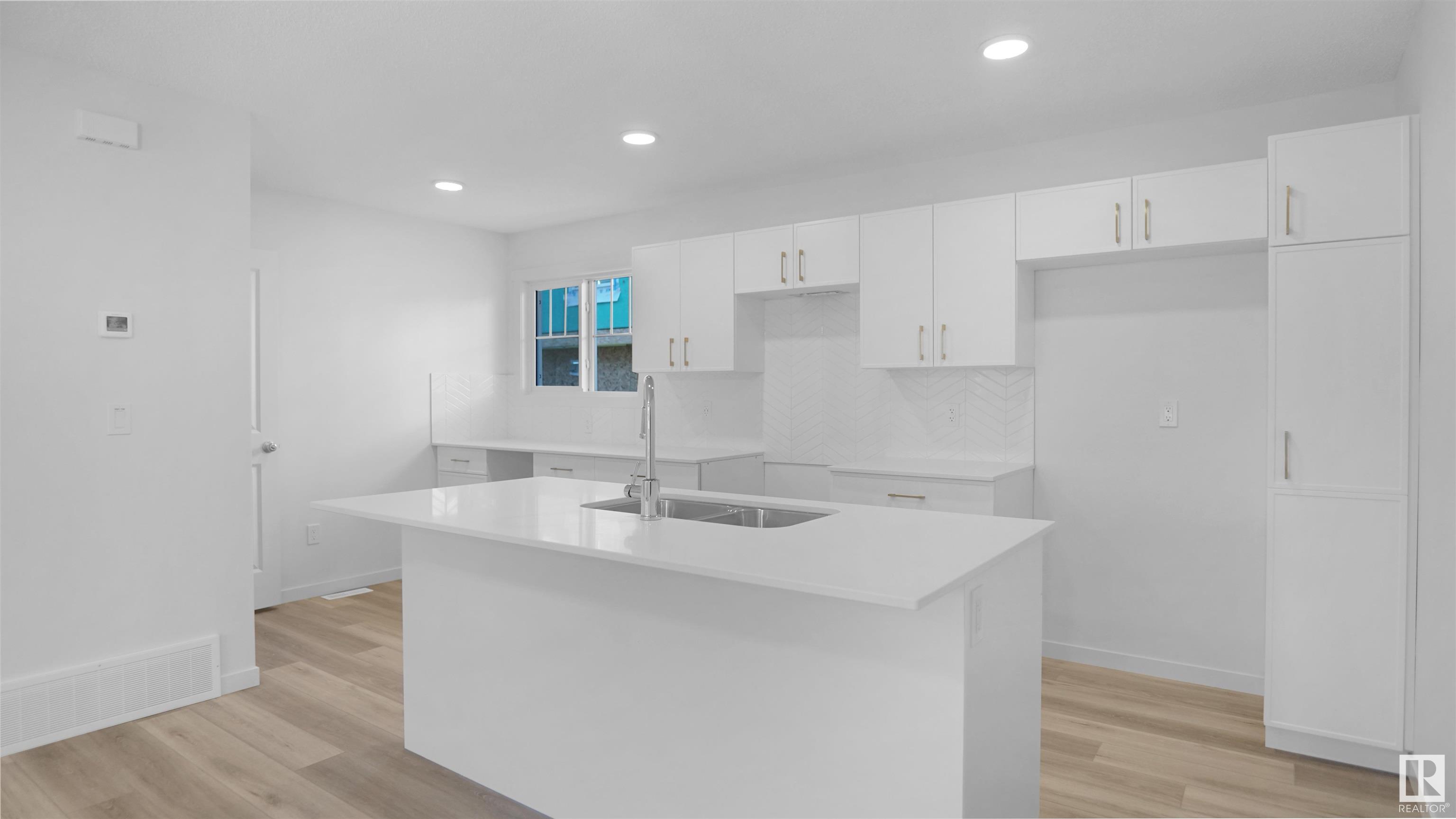      #10 50 McLaughlin DR , Spruce Grove,  ,T7X 0E1 ;  Listing Number: MLS E4420524