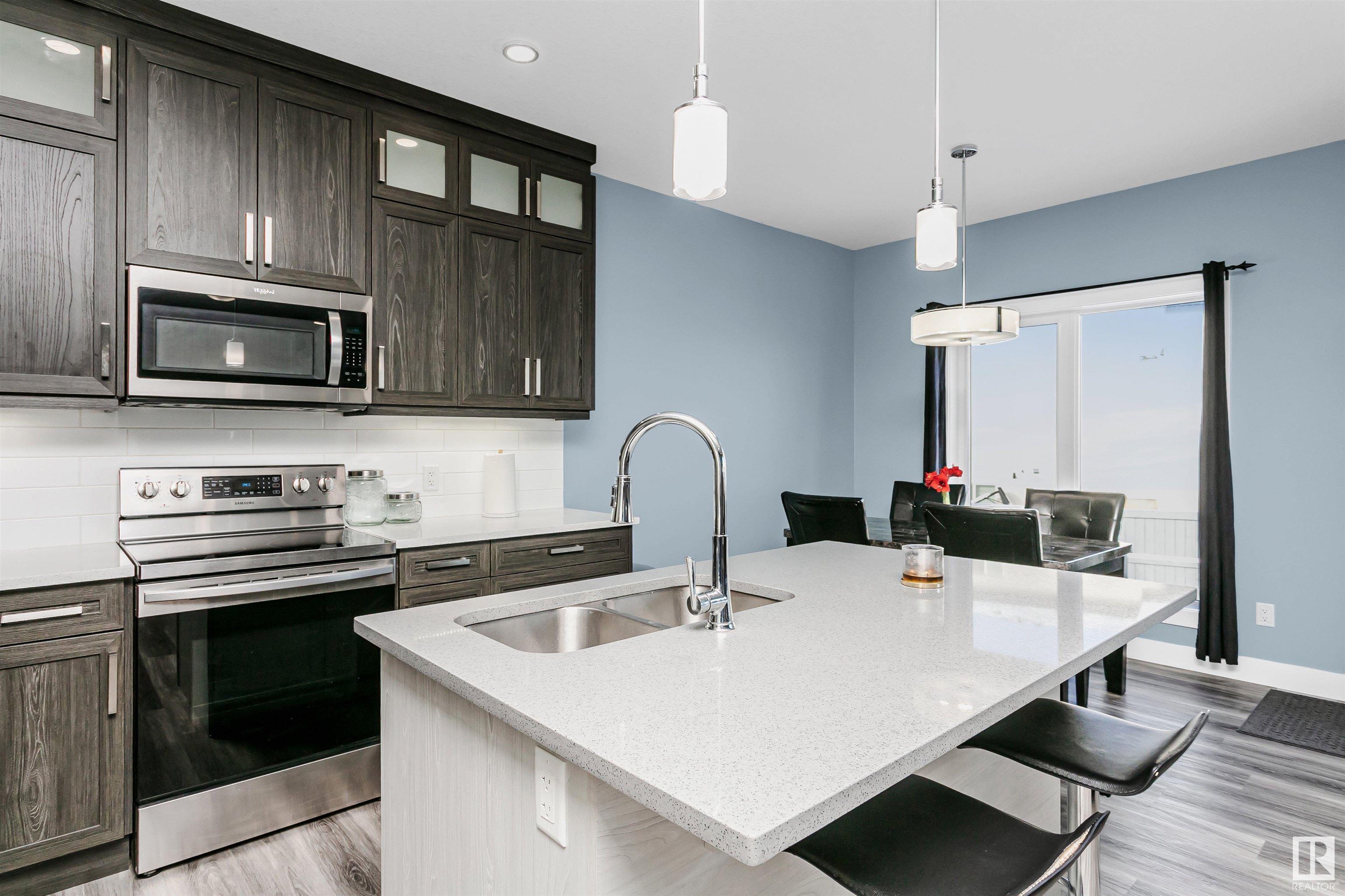      630 MEADOWVIEW DR , Fort Saskatchewan,  ,T8L 0X2 ;  Listing Number: MLS E4420533