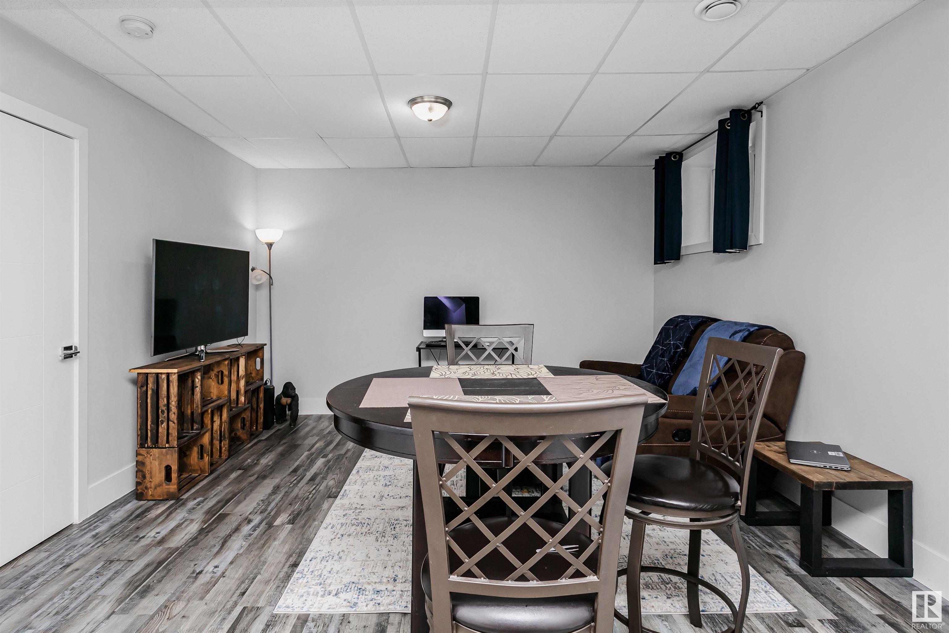     630 MEADOWVIEW DR , Fort Saskatchewan,  ,T8L 0X2 ;  Listing Number: MLS E4420533