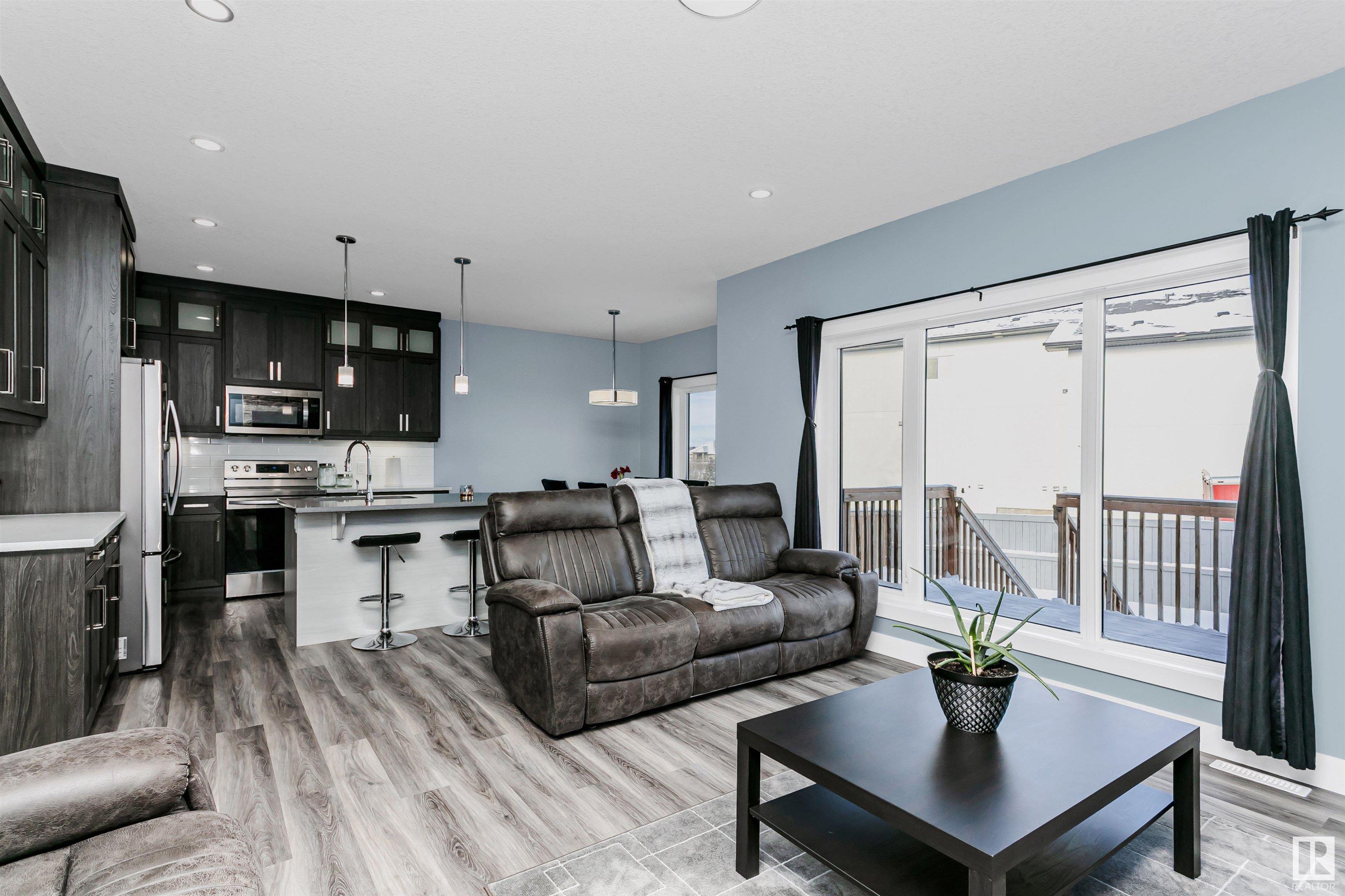      630 MEADOWVIEW DR , Fort Saskatchewan,  ,T8L 0X2 ;  Listing Number: MLS E4420533