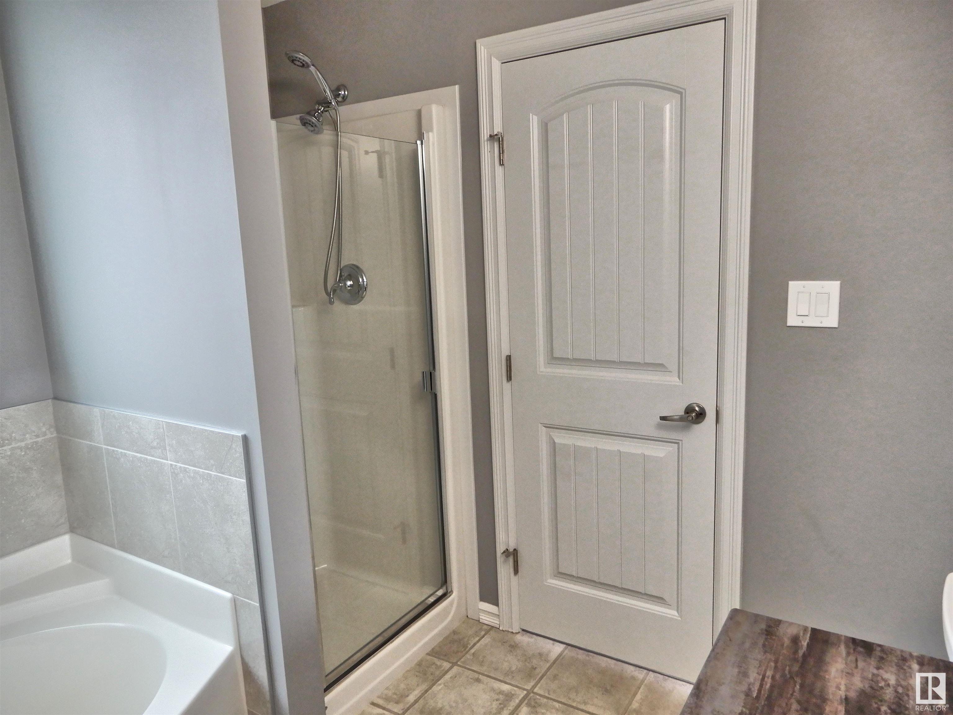      4220 ALEXANDER BAY BA SW , Edmonton,  ,T6W 2C8 ;  Listing Number: MLS E4420537