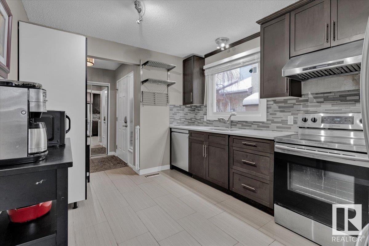      17211 60 AV NW , Edmonton,  ,T6M 1E9 ;  Listing Number: MLS E4420540