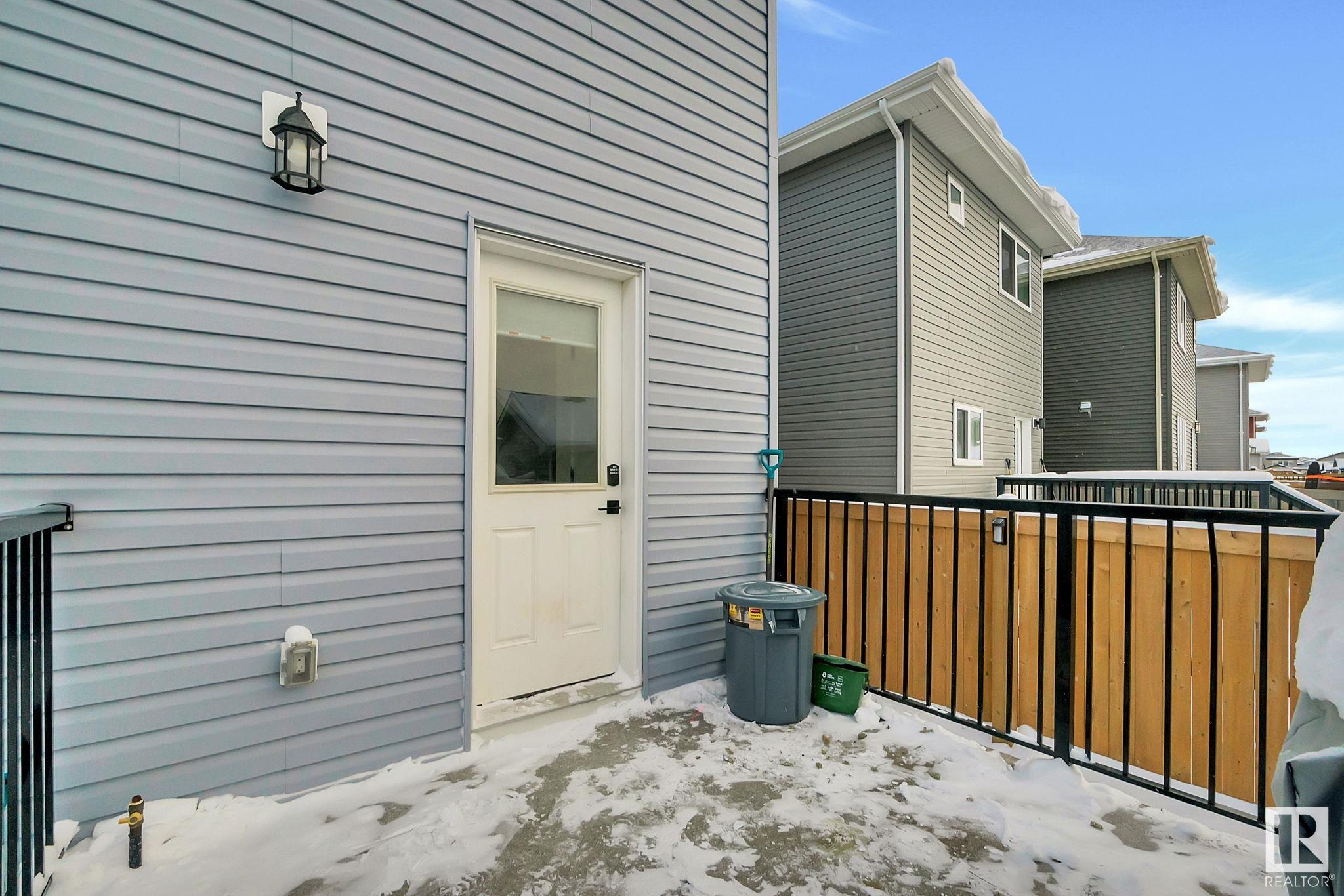      17924 61 ST NW NW , Edmonton,  ,T5Y 3X1 ;  Listing Number: MLS E4420541