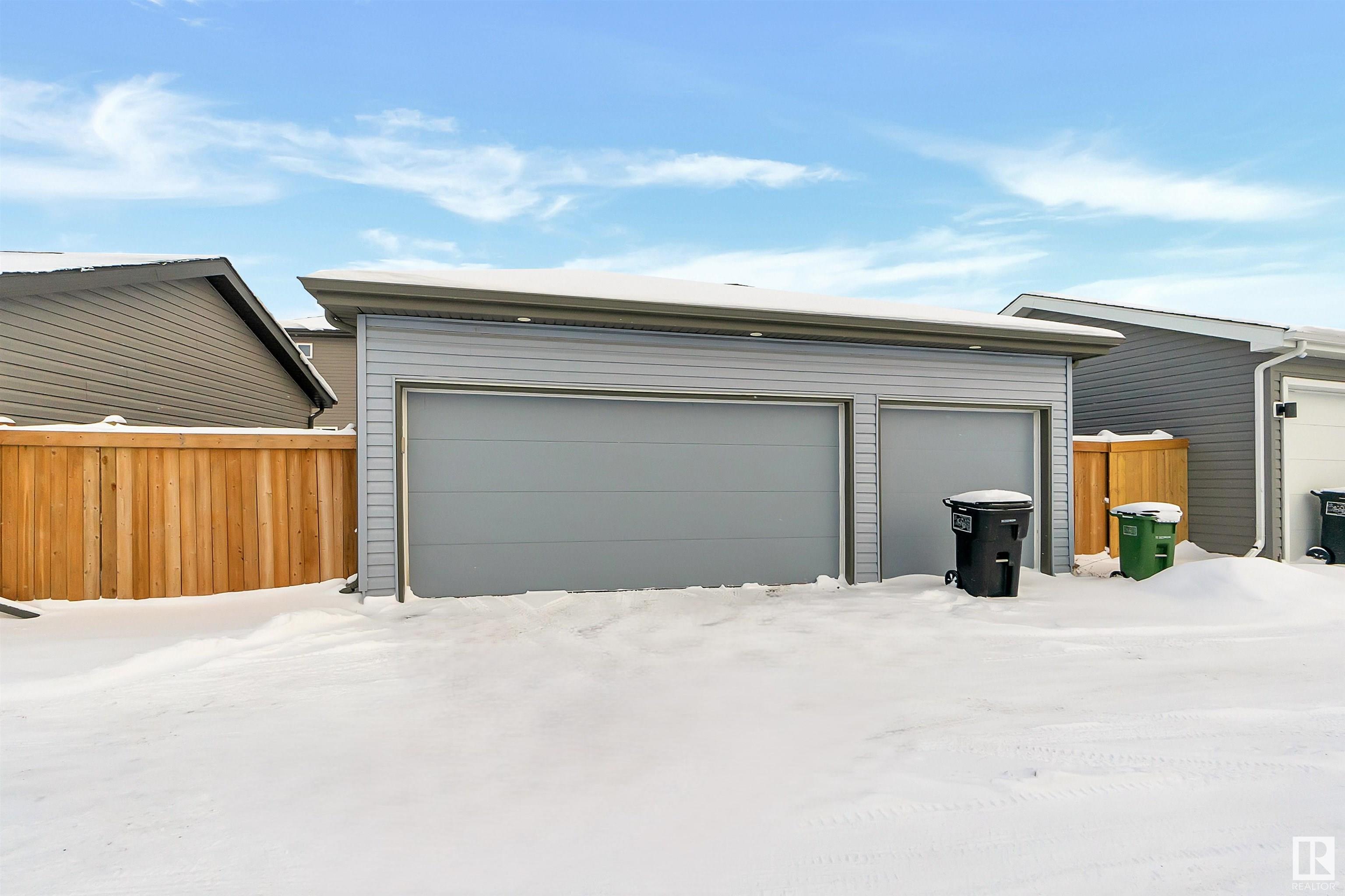      17924 61 ST NW NW , Edmonton,  ,T5Y 3X1 ;  Listing Number: MLS E4420541