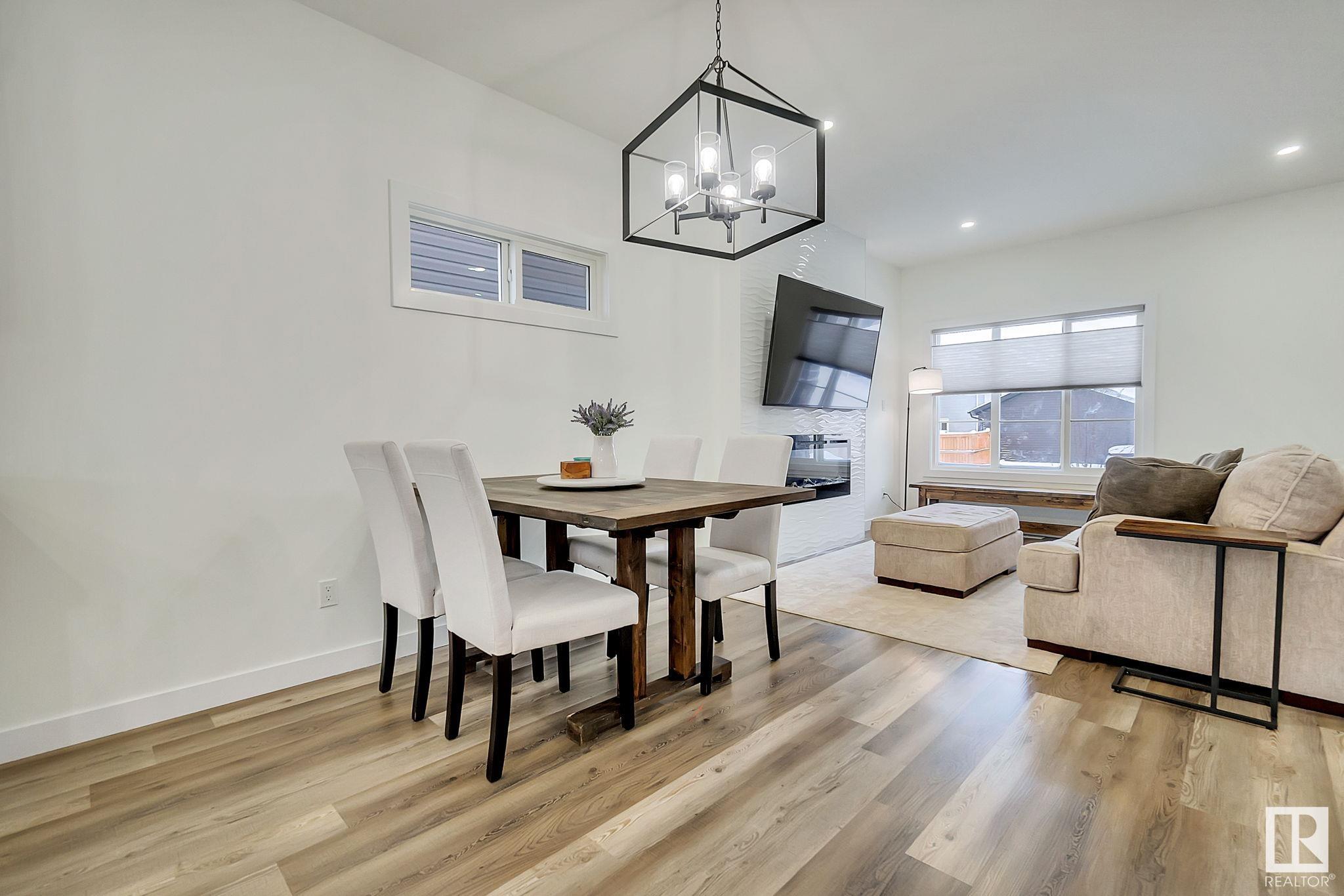      17924 61 ST NW NW , Edmonton,  ,T5Y 3X1 ;  Listing Number: MLS E4420541