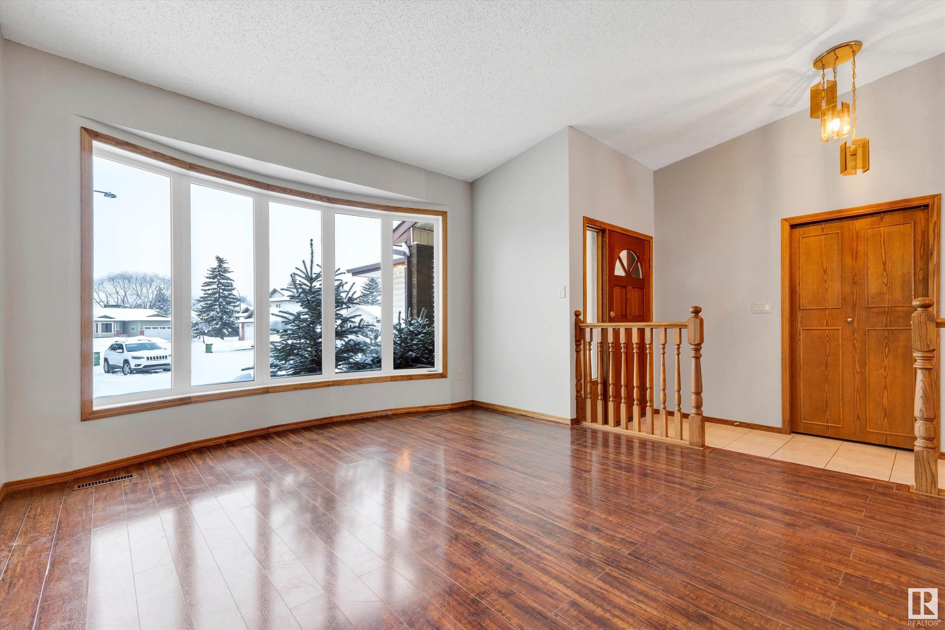      17803 58 AV NW , Edmonton,  ,T6M 1S6 ;  Listing Number: MLS E4420543