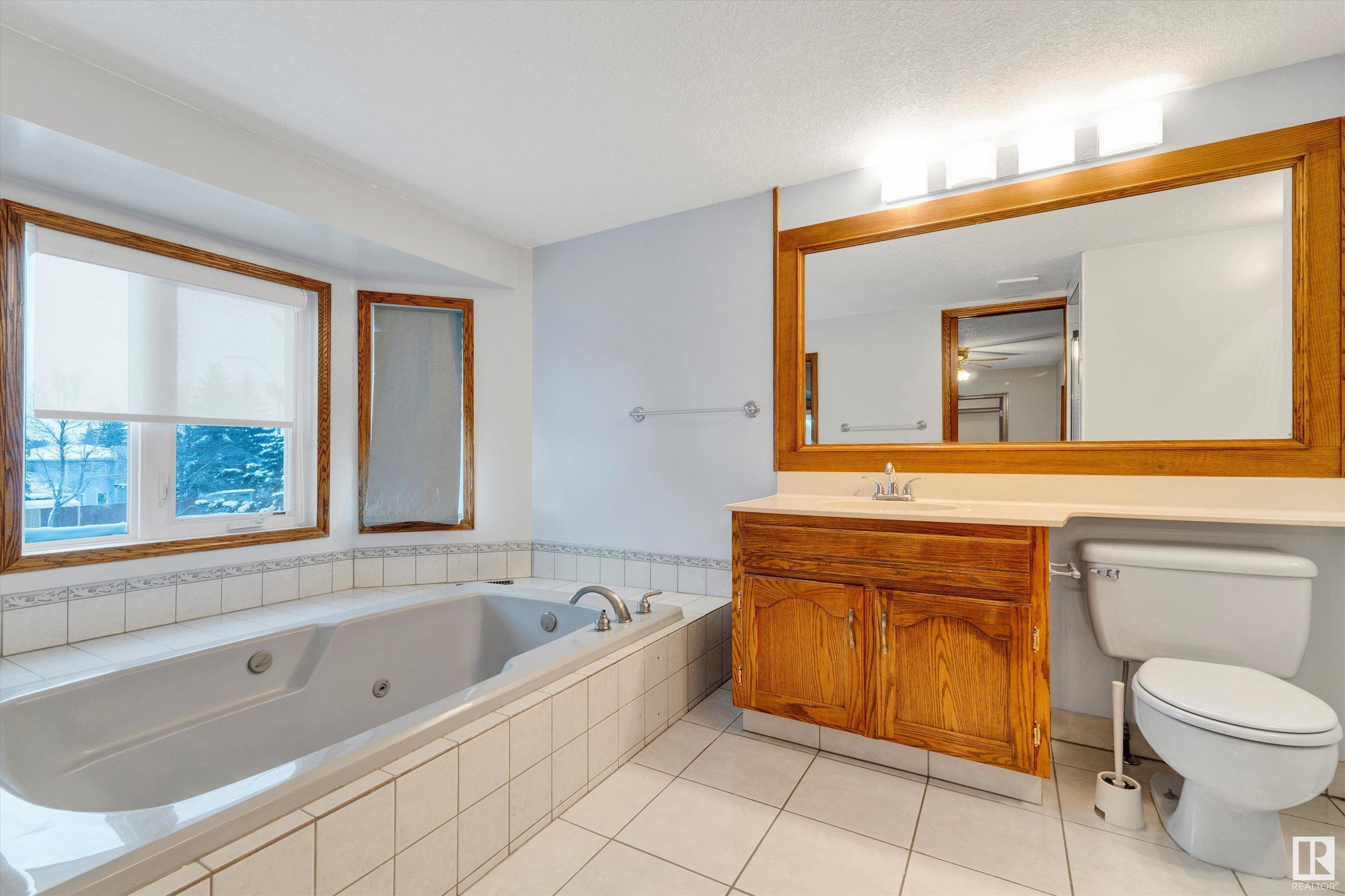      17803 58 AV NW , Edmonton,  ,T6M 1S6 ;  Listing Number: MLS E4420543