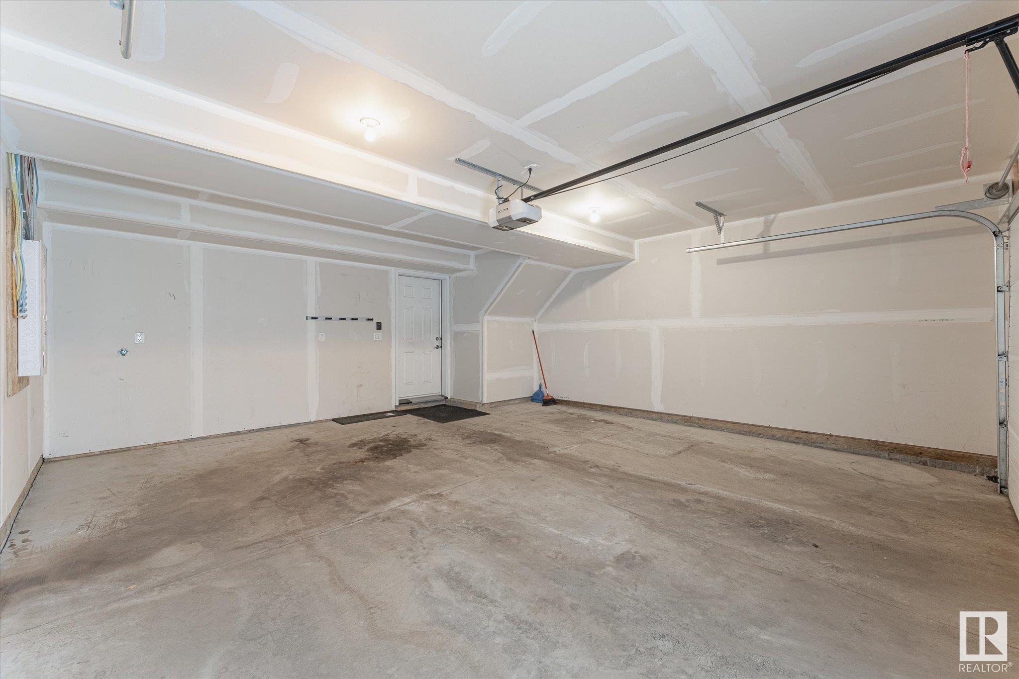      #20 804 WELSH DR SW , Edmonton,  ,T6X 1Y8 ;  Listing Number: MLS E4420546