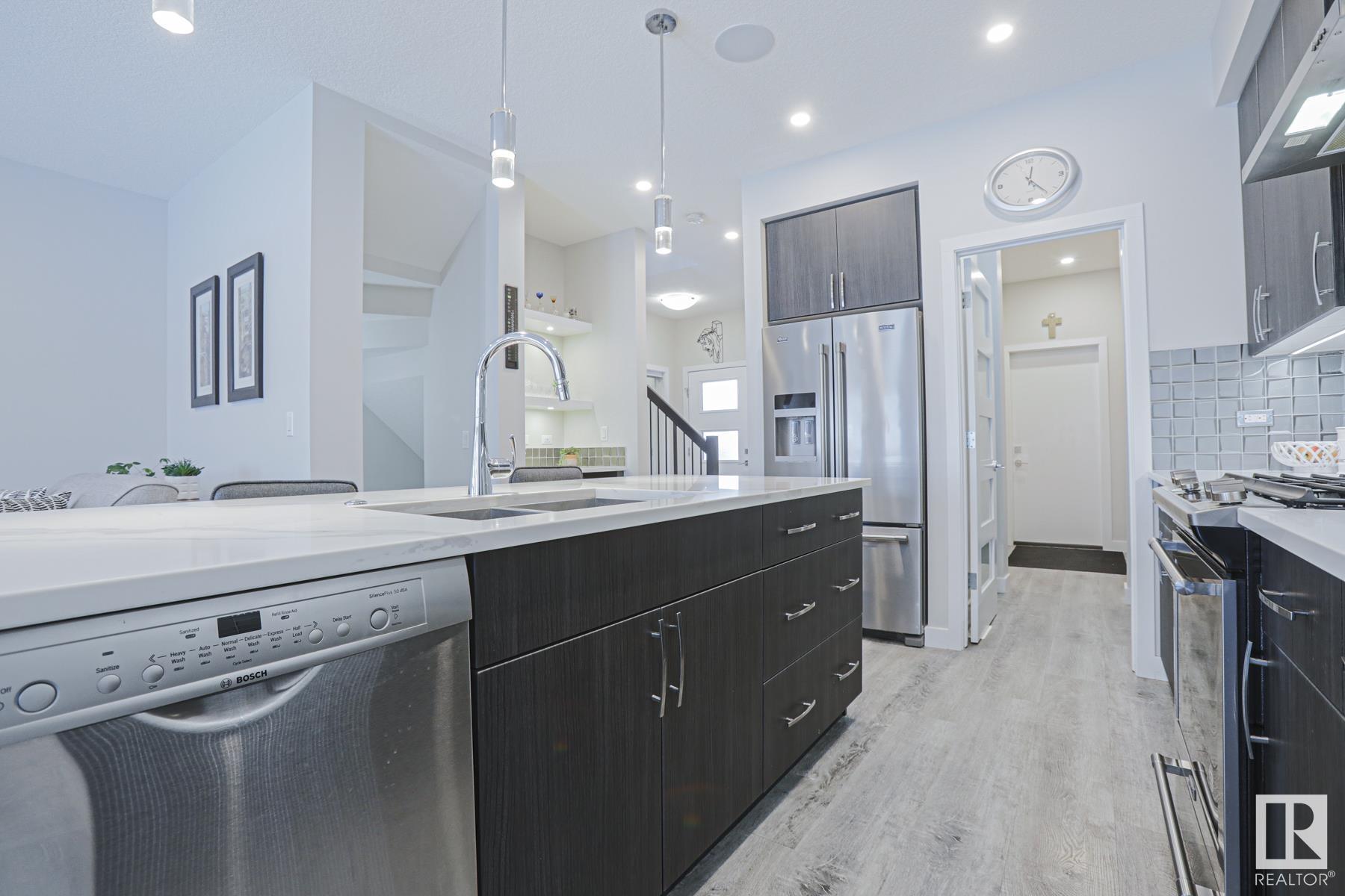      25 Robin WY E , St. Albert,  ,T8N 7T6 ;  Listing Number: MLS E4420549