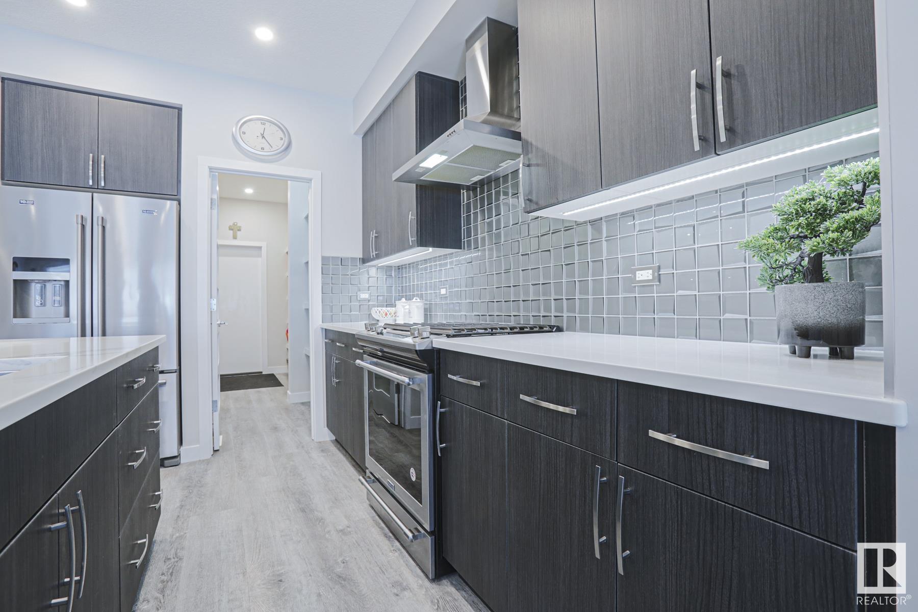      25 Robin WY E , St. Albert,  ,T8N 7T6 ;  Listing Number: MLS E4420549