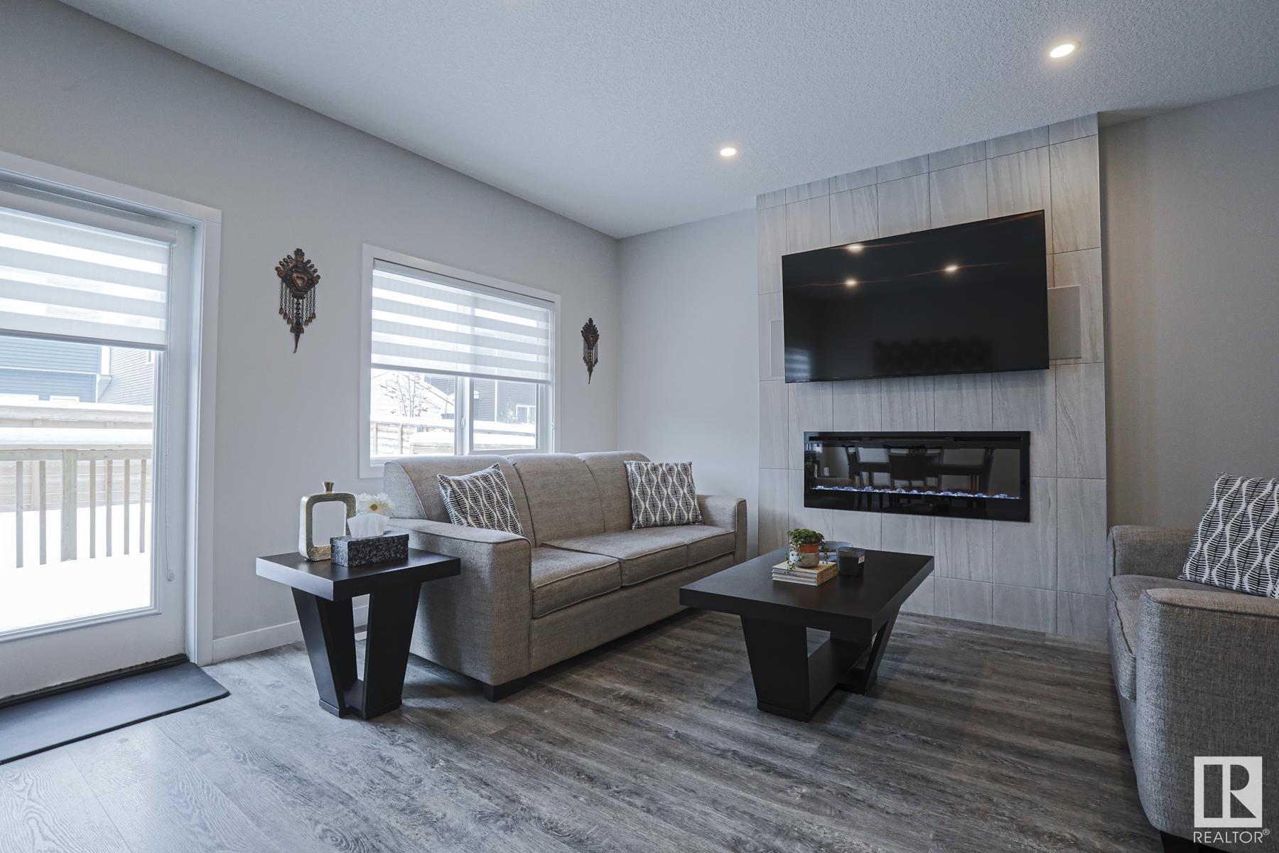      25 Robin WY E , St. Albert,  ,T8N 7T6 ;  Listing Number: MLS E4420549