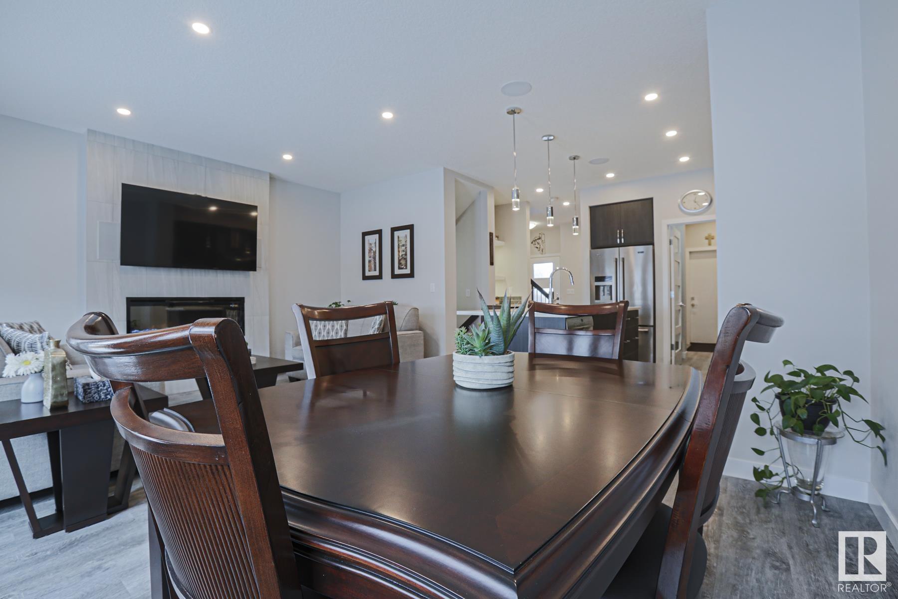      25 Robin WY E , St. Albert,  ,T8N 7T6 ;  Listing Number: MLS E4420549