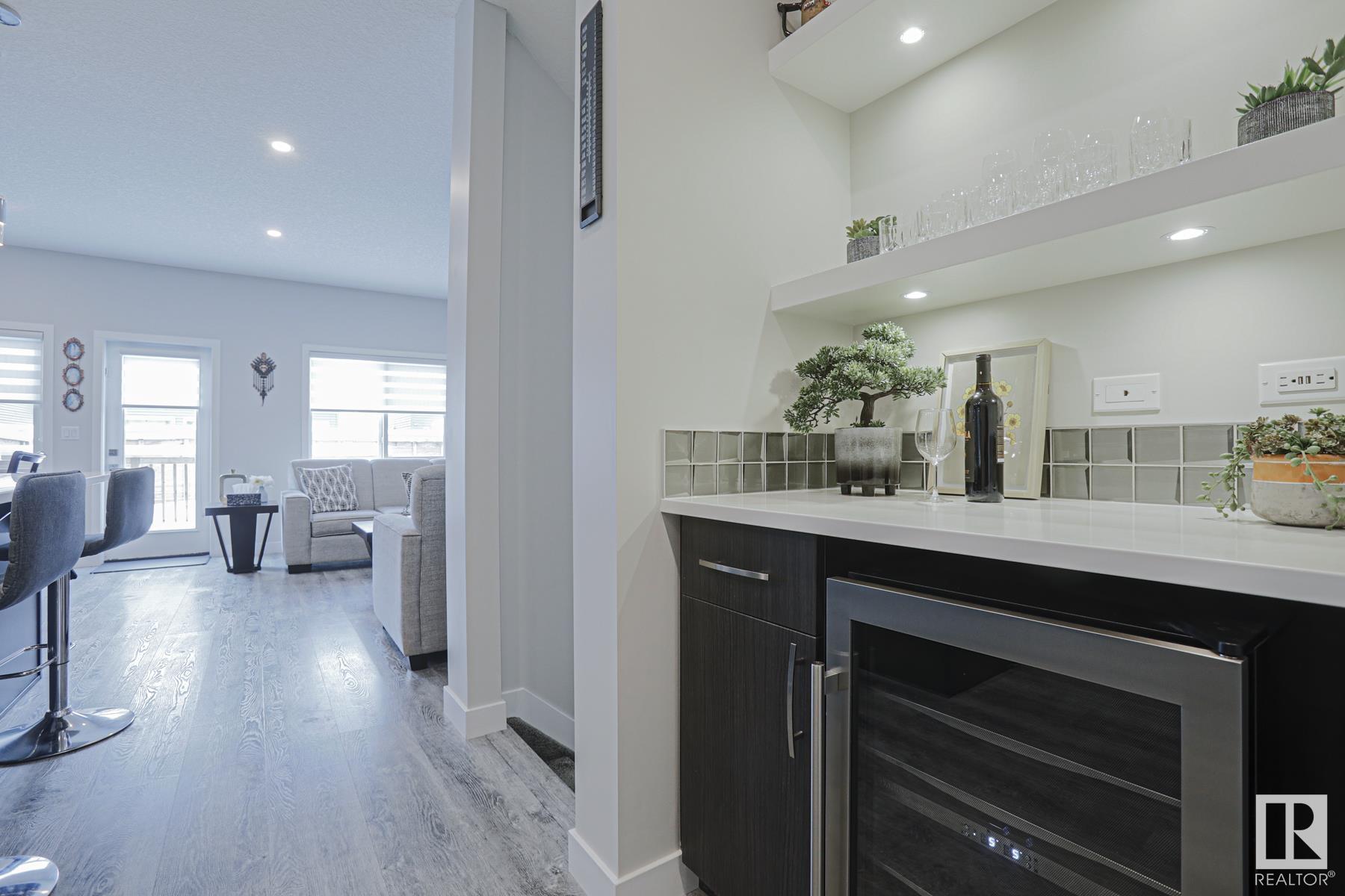      25 Robin WY E , St. Albert,  ,T8N 7T6 ;  Listing Number: MLS E4420549