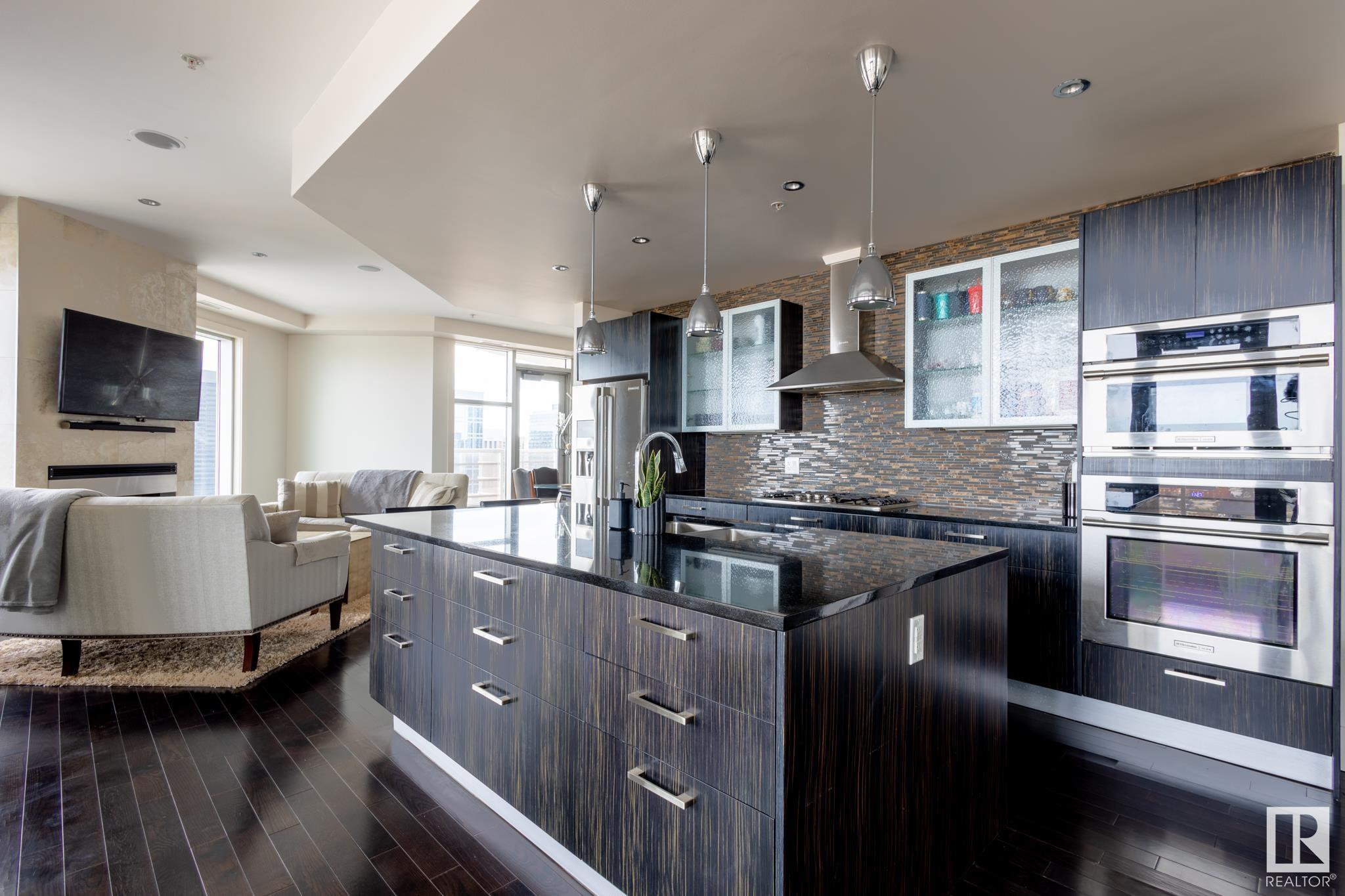      #2102 10388 105 ST NW , Edmonton,  ,T5J 0C2 ;  Listing Number: MLS E4420550