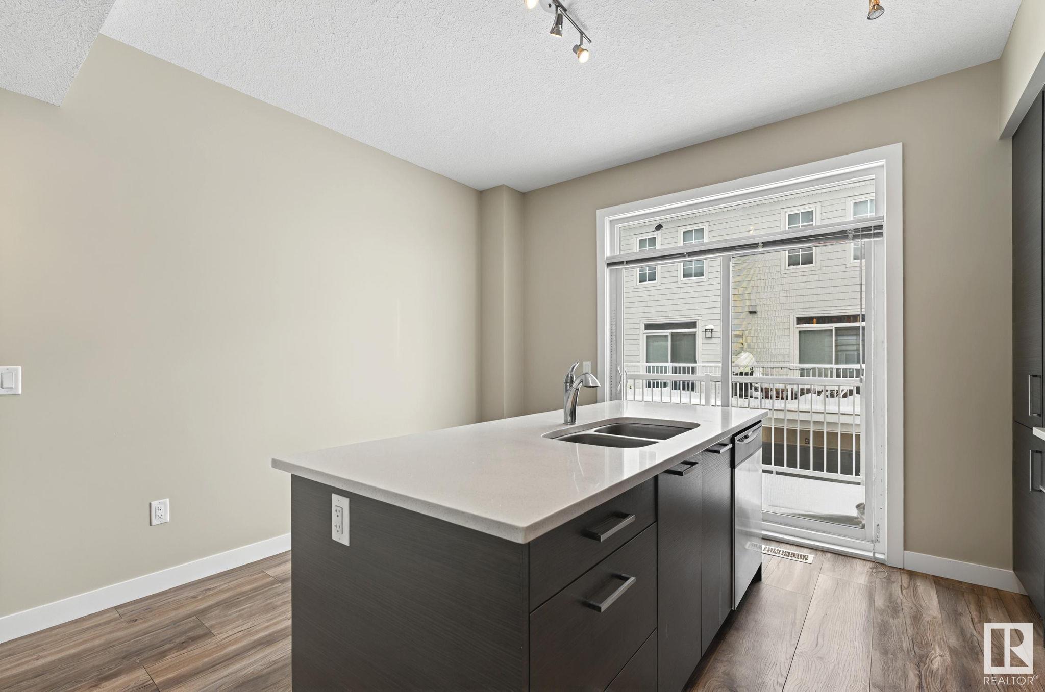      #10 1636 KERR RD NW , Edmonton,  ,T5E 6P9 ;  Listing Number: MLS E4420552