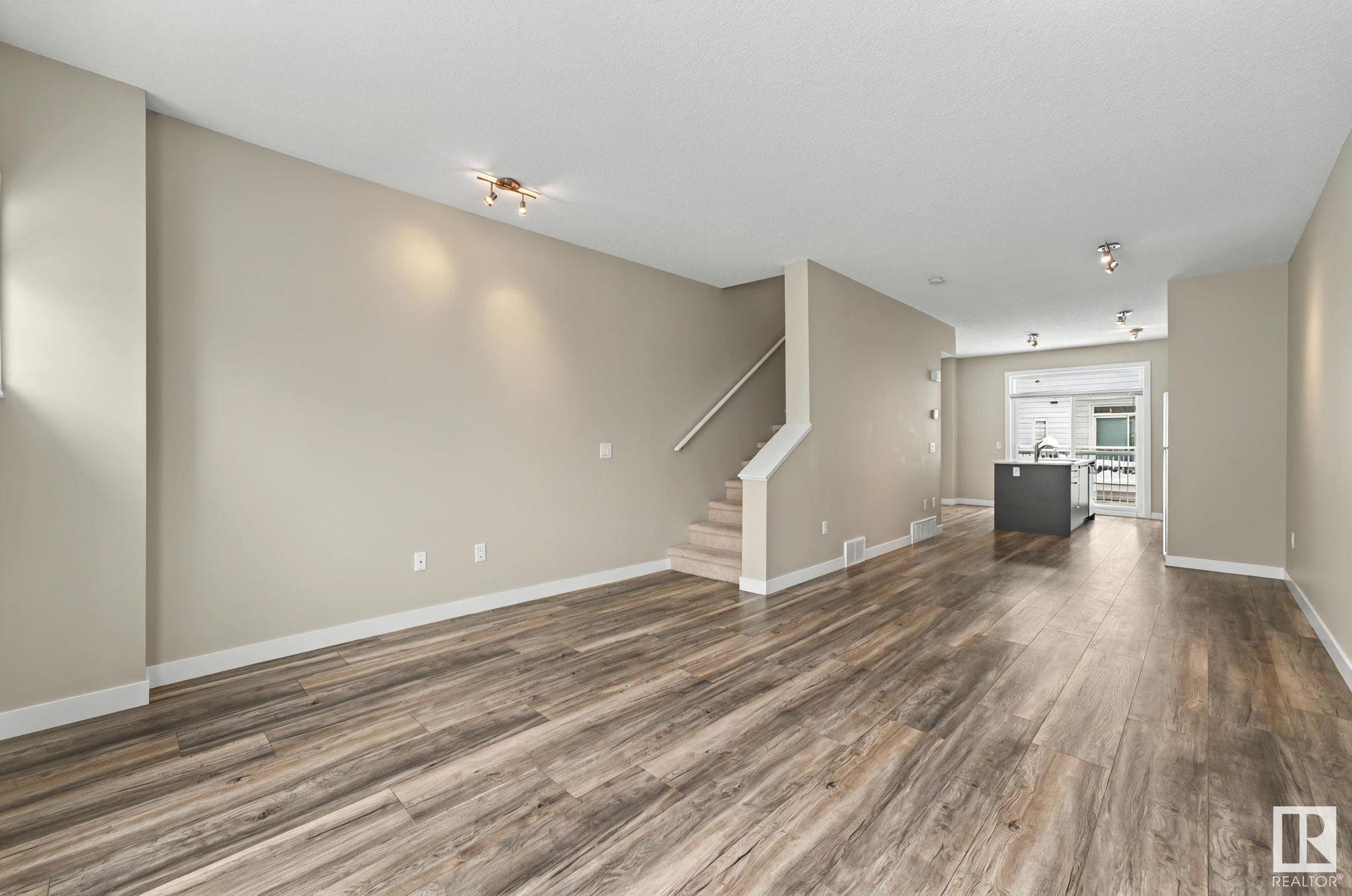      #10 1636 KERR RD NW , Edmonton,  ,T5E 6P9 ;  Listing Number: MLS E4420552