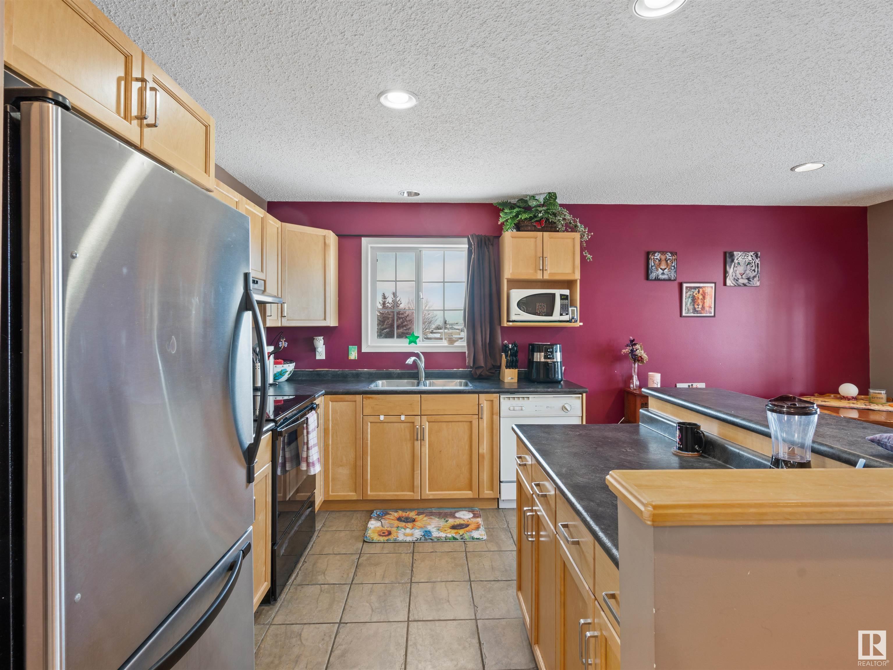      #8 4917 51 AV , Cold Lake,  ,T9M 2B8 ;  Listing Number: MLS E4420553