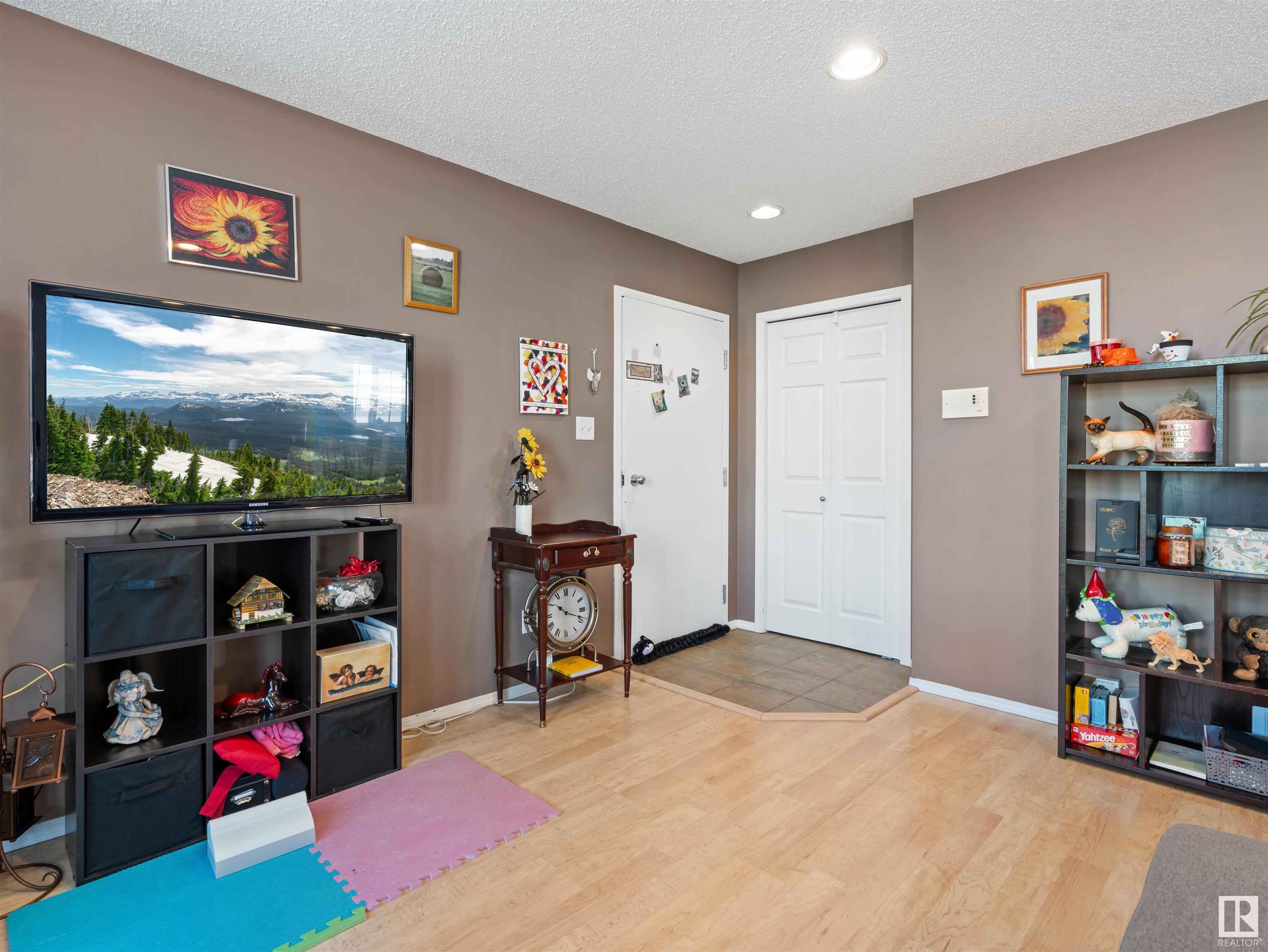      #8 4917 51 AV , Cold Lake,  ,T9M 2B8 ;  Listing Number: MLS E4420553