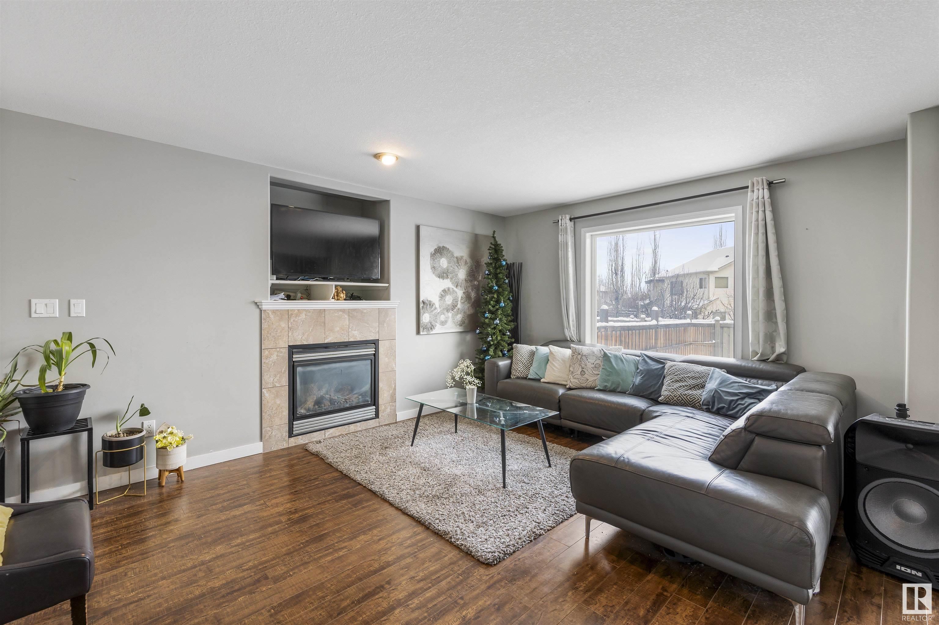      4615 204 ST NW , Edmonton,  ,T6M 0E3 ;  Listing Number: MLS E4420554
