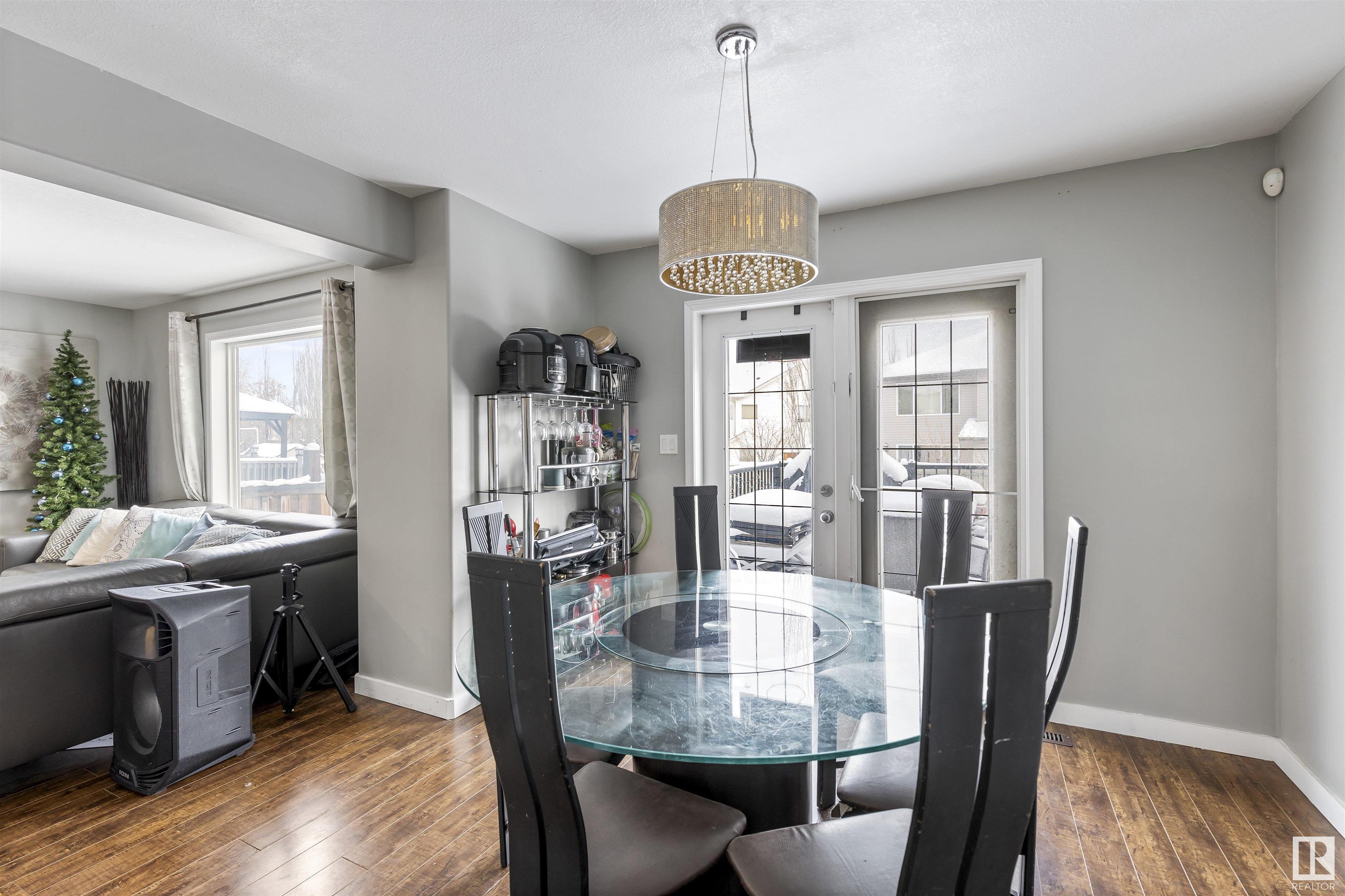      4615 204 ST NW , Edmonton,  ,T6M 0E3 ;  Listing Number: MLS E4420554