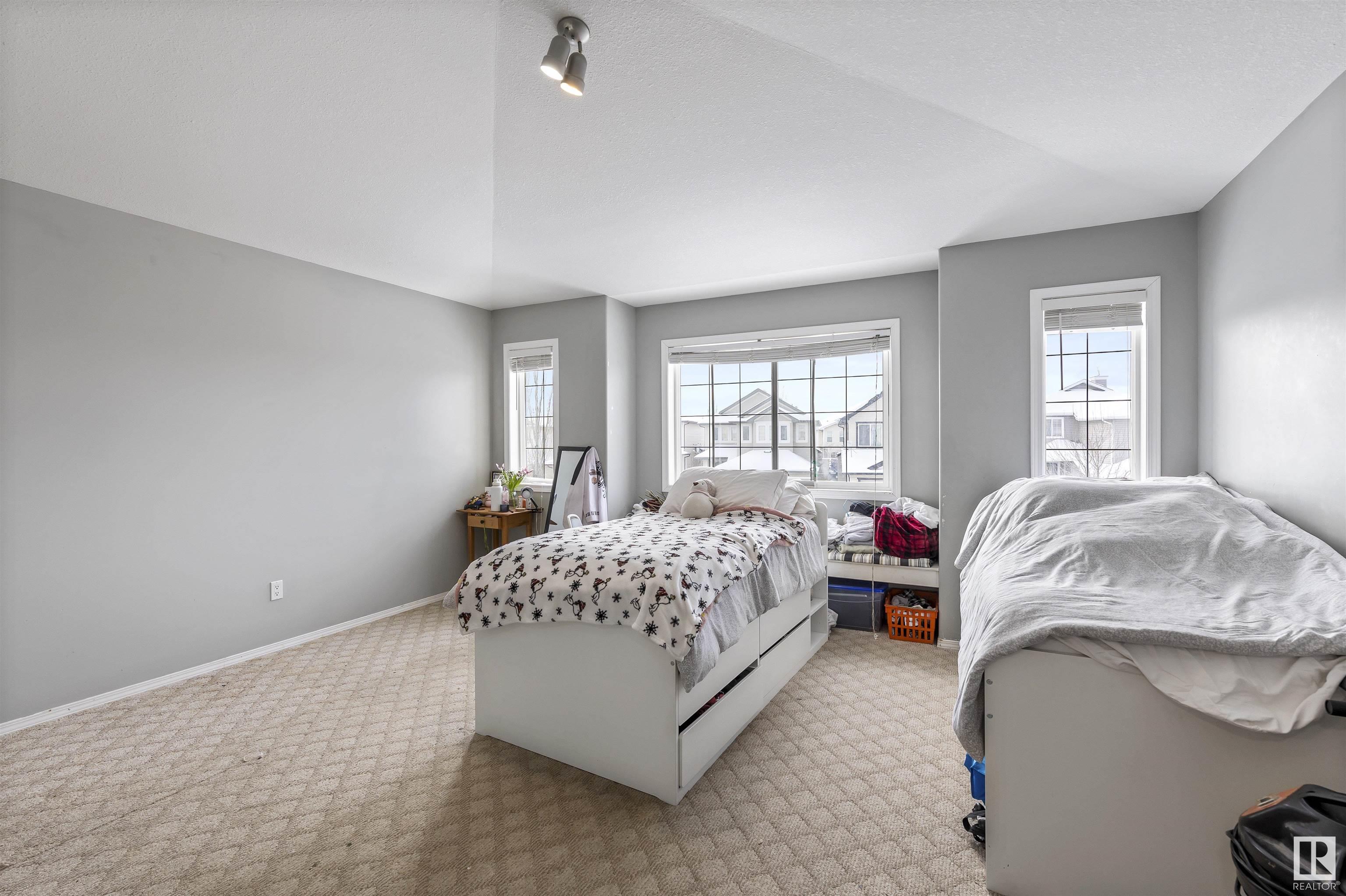      4615 204 ST NW , Edmonton,  ,T6M 0E3 ;  Listing Number: MLS E4420554