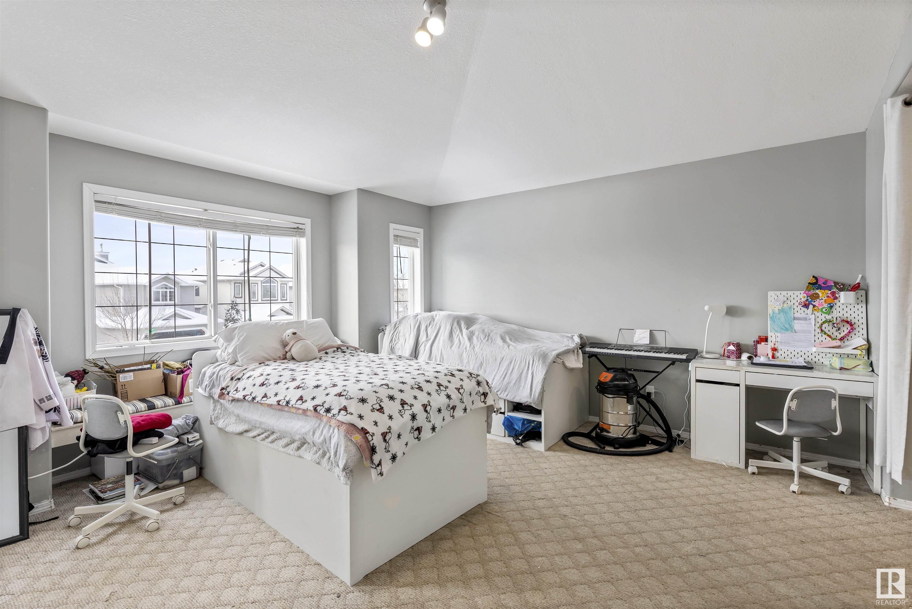      4615 204 ST NW , Edmonton,  ,T6M 0E3 ;  Listing Number: MLS E4420554