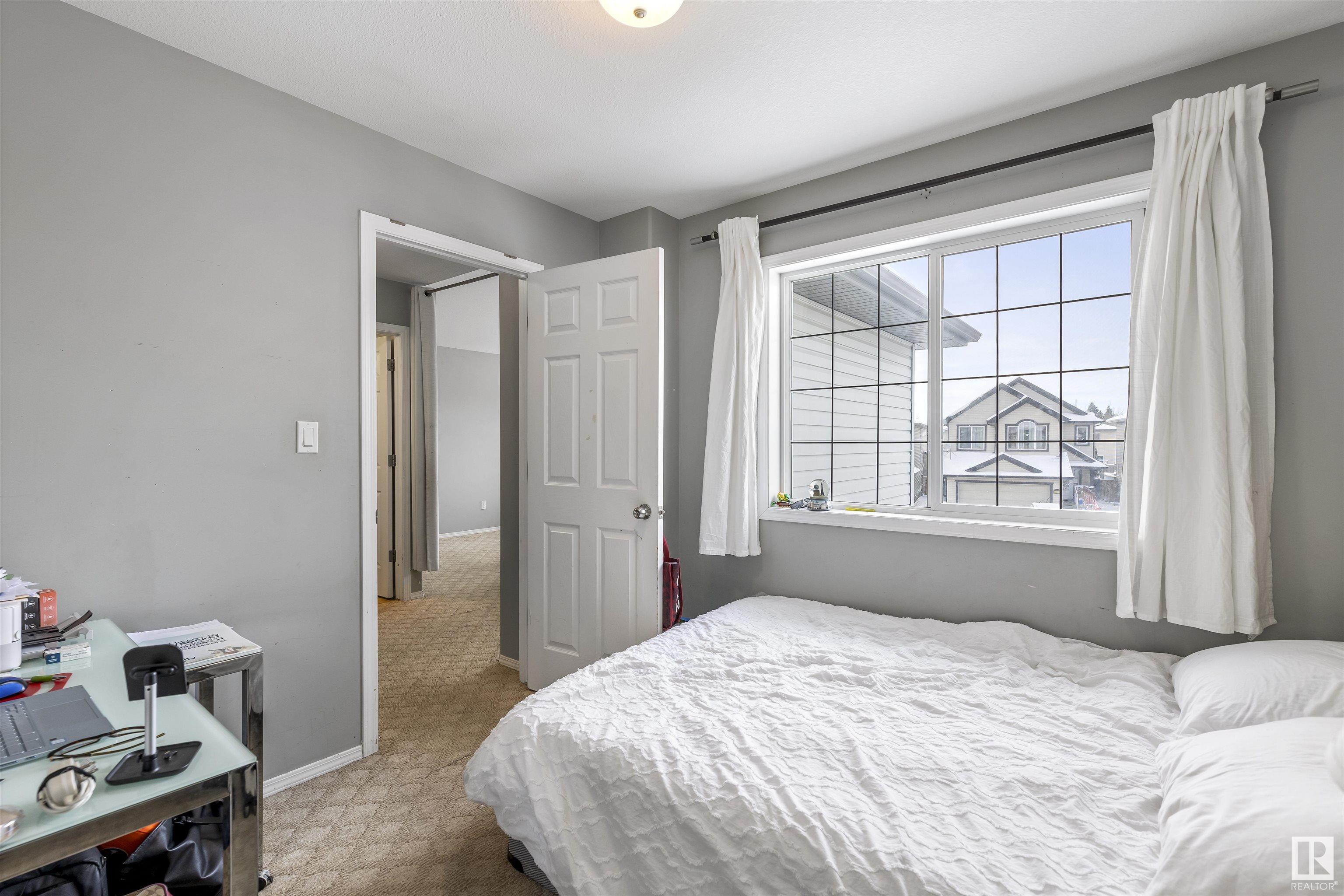      4615 204 ST NW , Edmonton,  ,T6M 0E3 ;  Listing Number: MLS E4420554