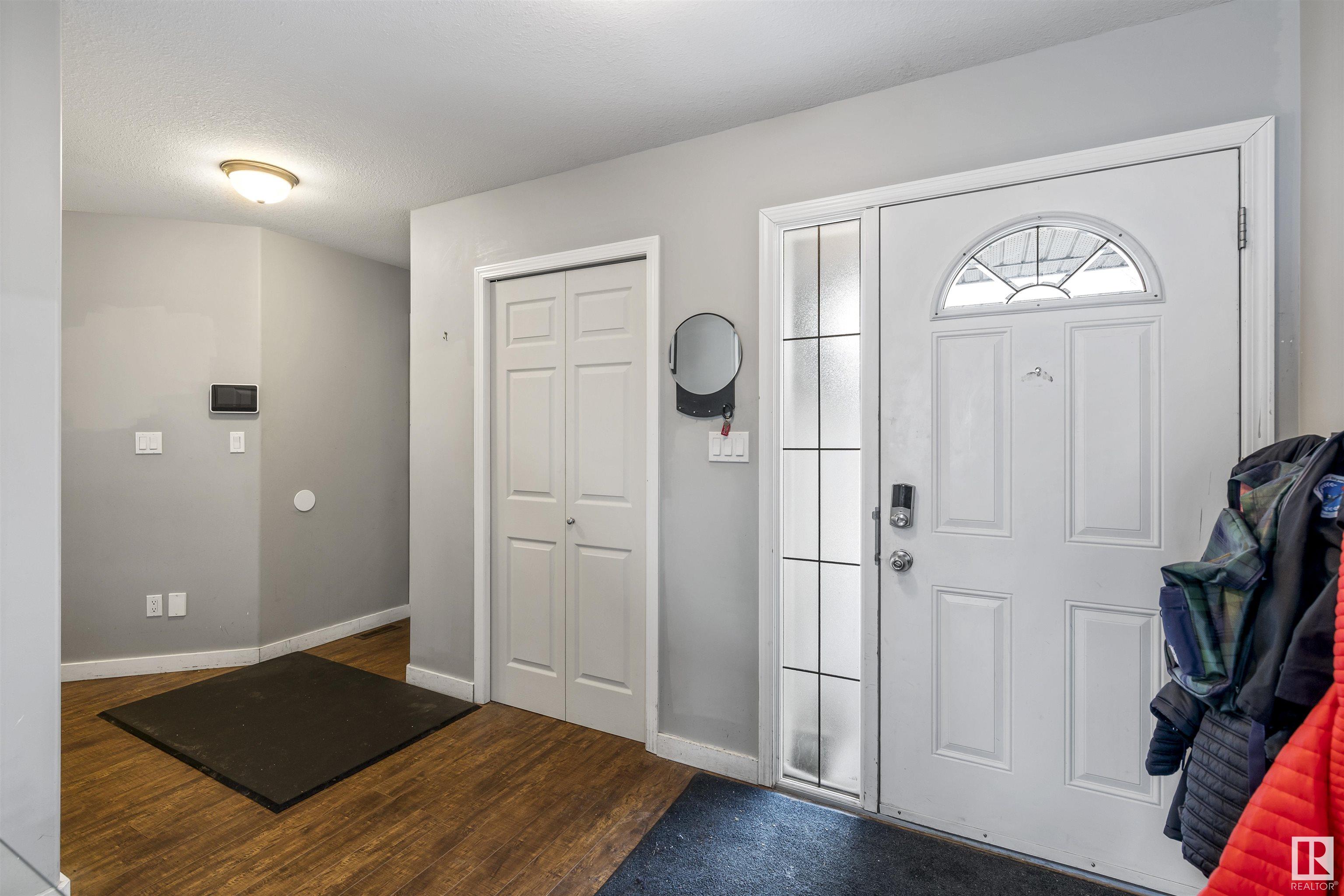      4615 204 ST NW , Edmonton,  ,T6M 0E3 ;  Listing Number: MLS E4420554