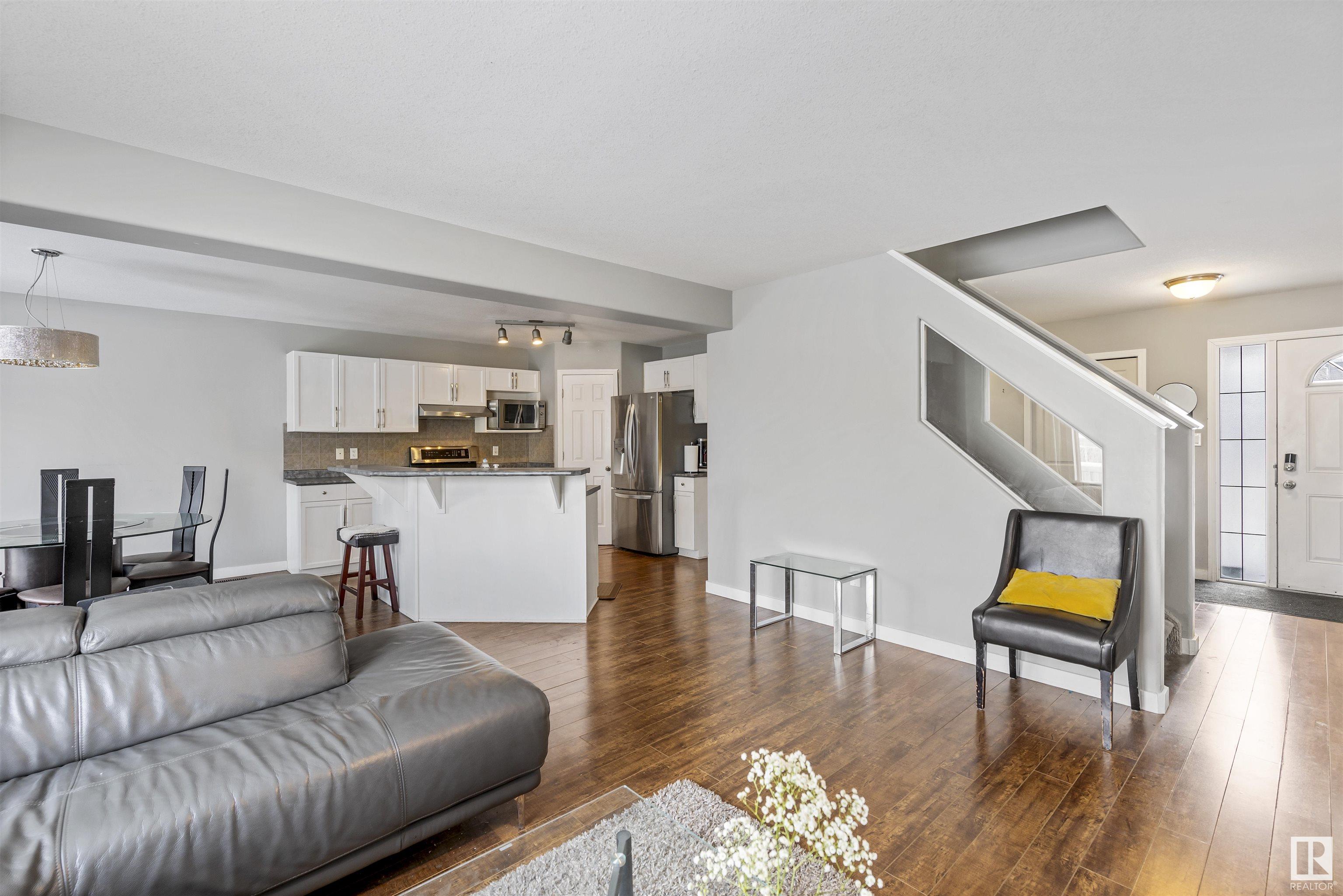     4615 204 ST NW , Edmonton,  ,T6M 0E3 ;  Listing Number: MLS E4420554