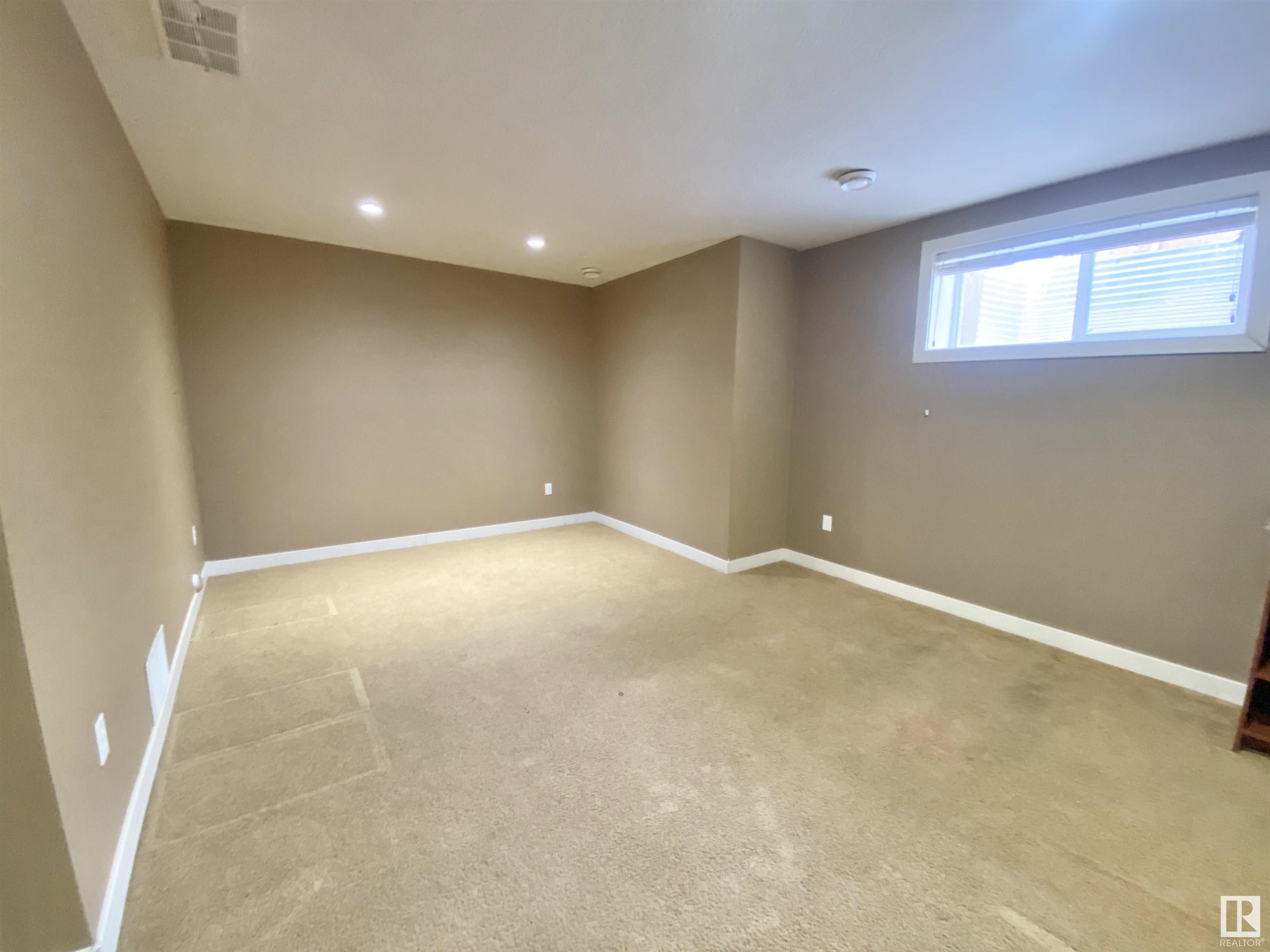      101 SANDSTONE ES , Stony Plain,  ,T7Z 0E2 ;  Listing Number: MLS E4420561