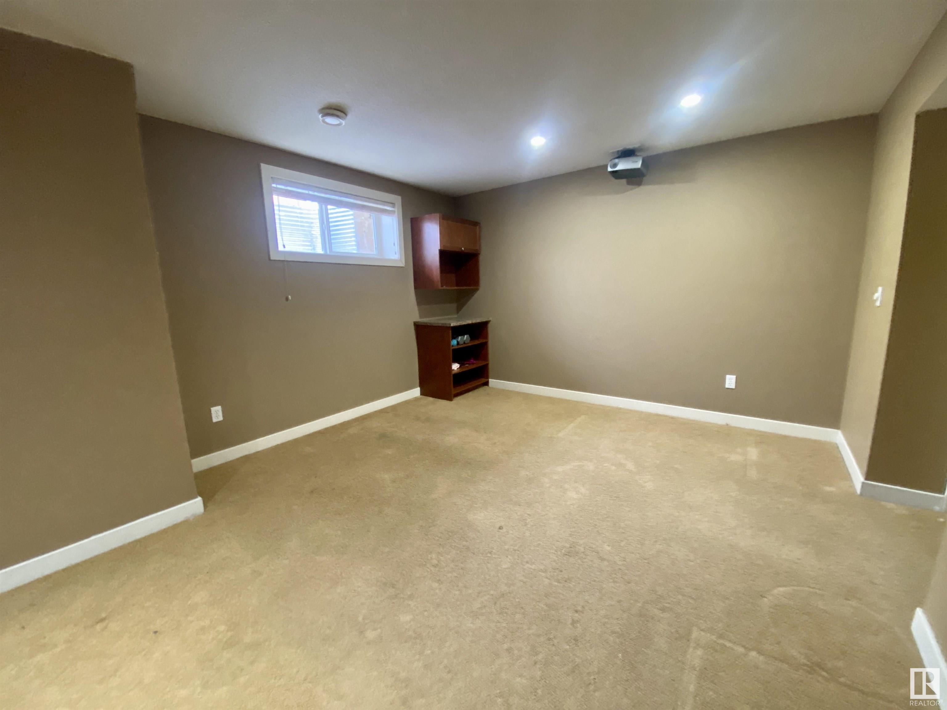      101 SANDSTONE ES , Stony Plain,  ,T7Z 0E2 ;  Listing Number: MLS E4420561