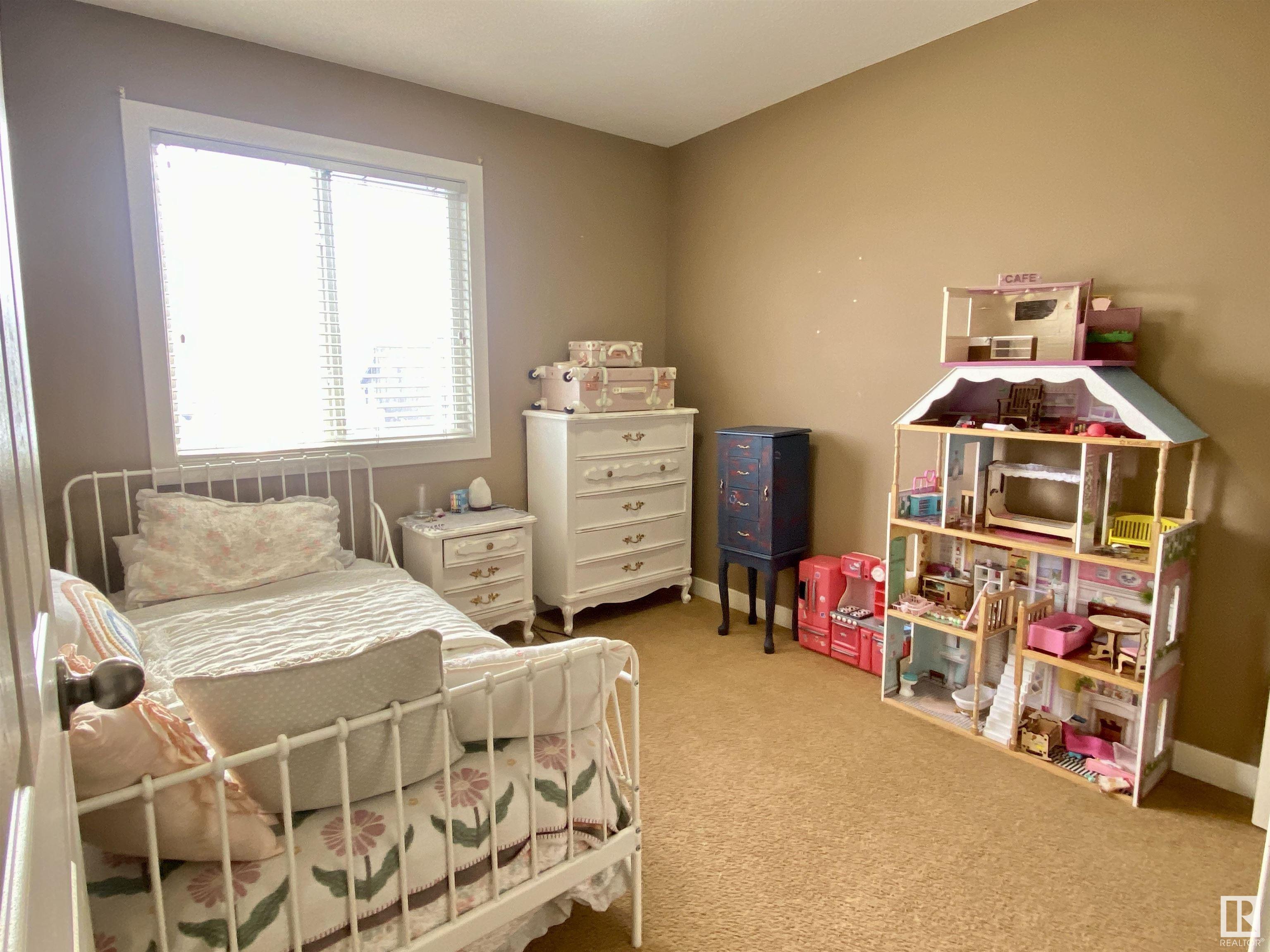      101 SANDSTONE ES , Stony Plain,  ,T7Z 0E2 ;  Listing Number: MLS E4420561
