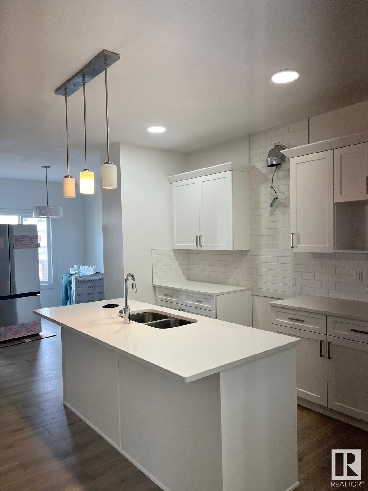      9367 221 ST NW , Edmonton,  ,T6T 1N1 ;  Listing Number: MLS E4420568