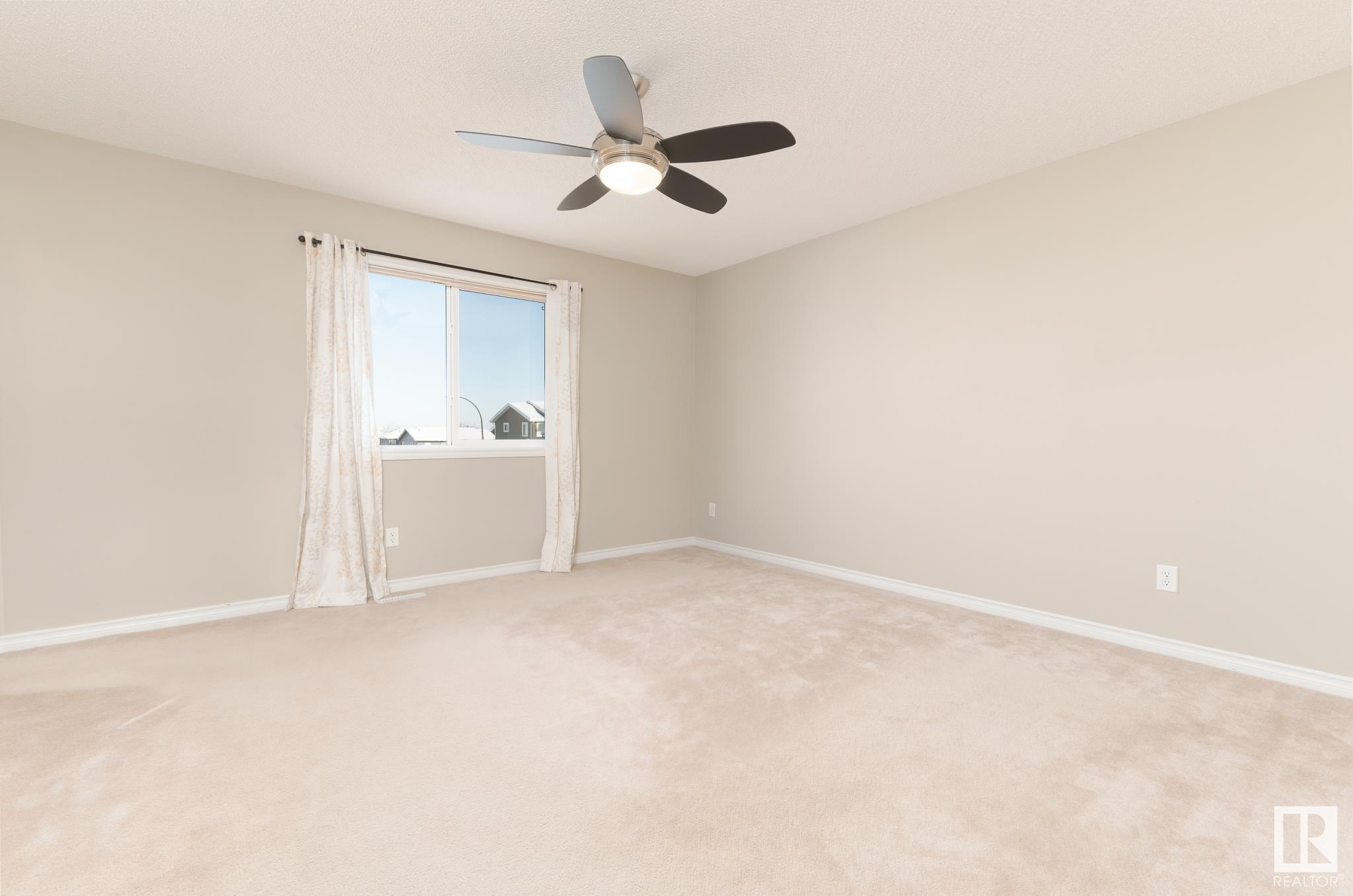      16 VANESSA AV , Spruce Grove,  ,T7X 0B9 ;  Listing Number: MLS E4420571
