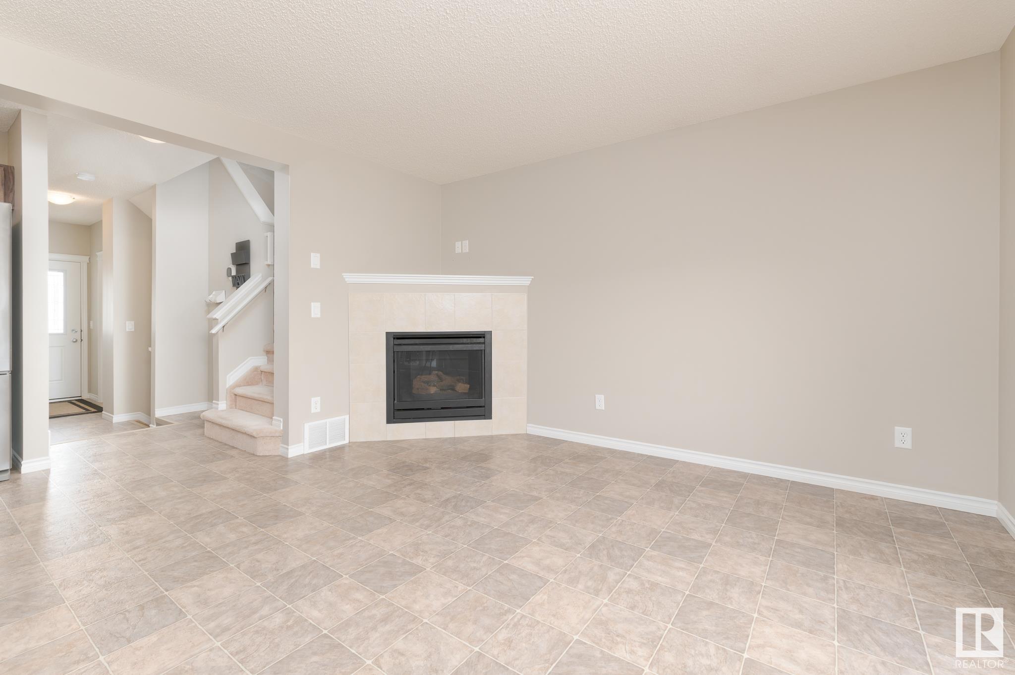      16 VANESSA AV , Spruce Grove,  ,T7X 0B9 ;  Listing Number: MLS E4420571