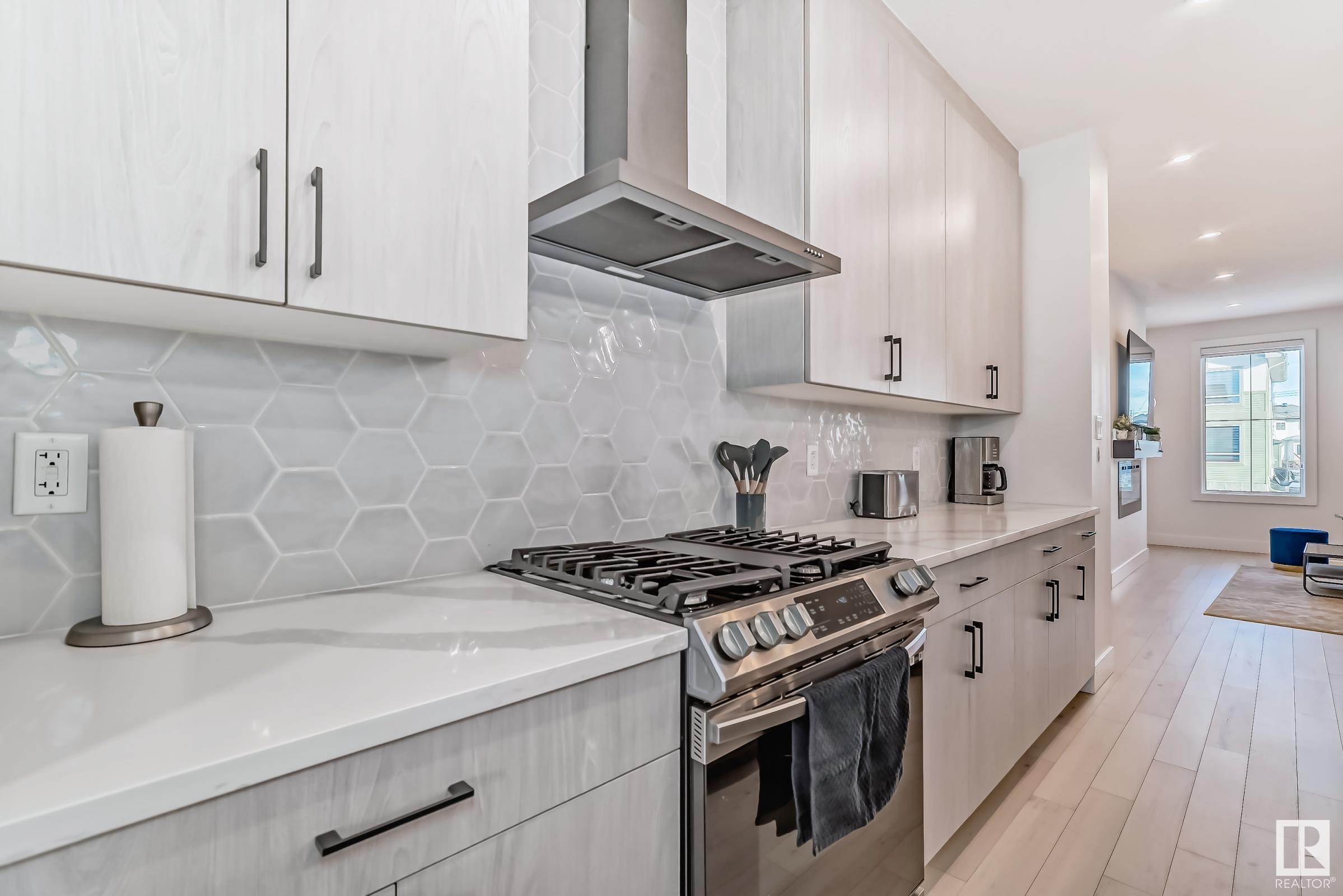      9736 160 ST NW , Edmonton,  ,T5P 3C8 ;  Listing Number: MLS E4420573