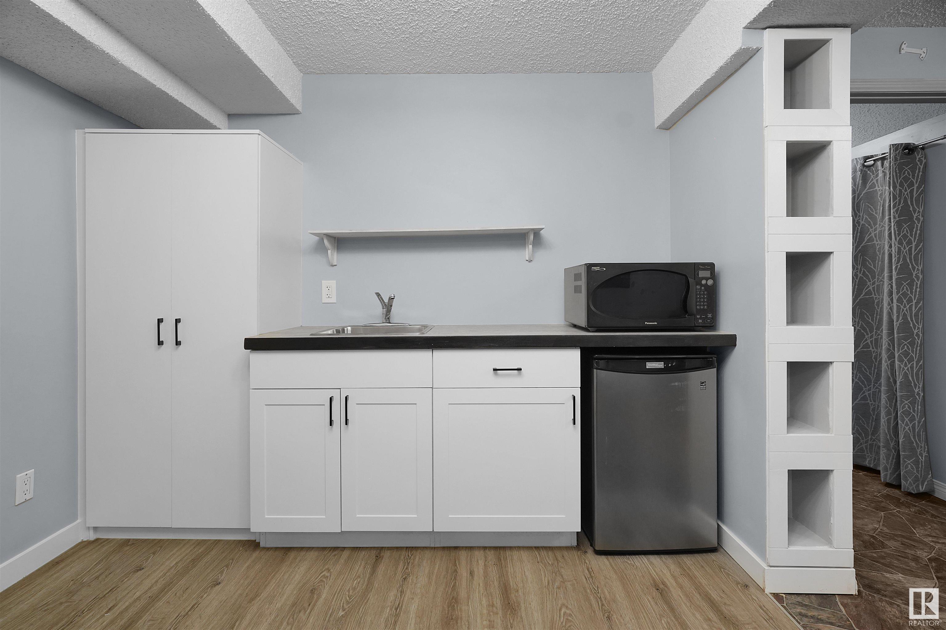      9007 OTTEWELL RD NW , Edmonton,  ,T6R 2C6 ;  Listing Number: MLS E4420575