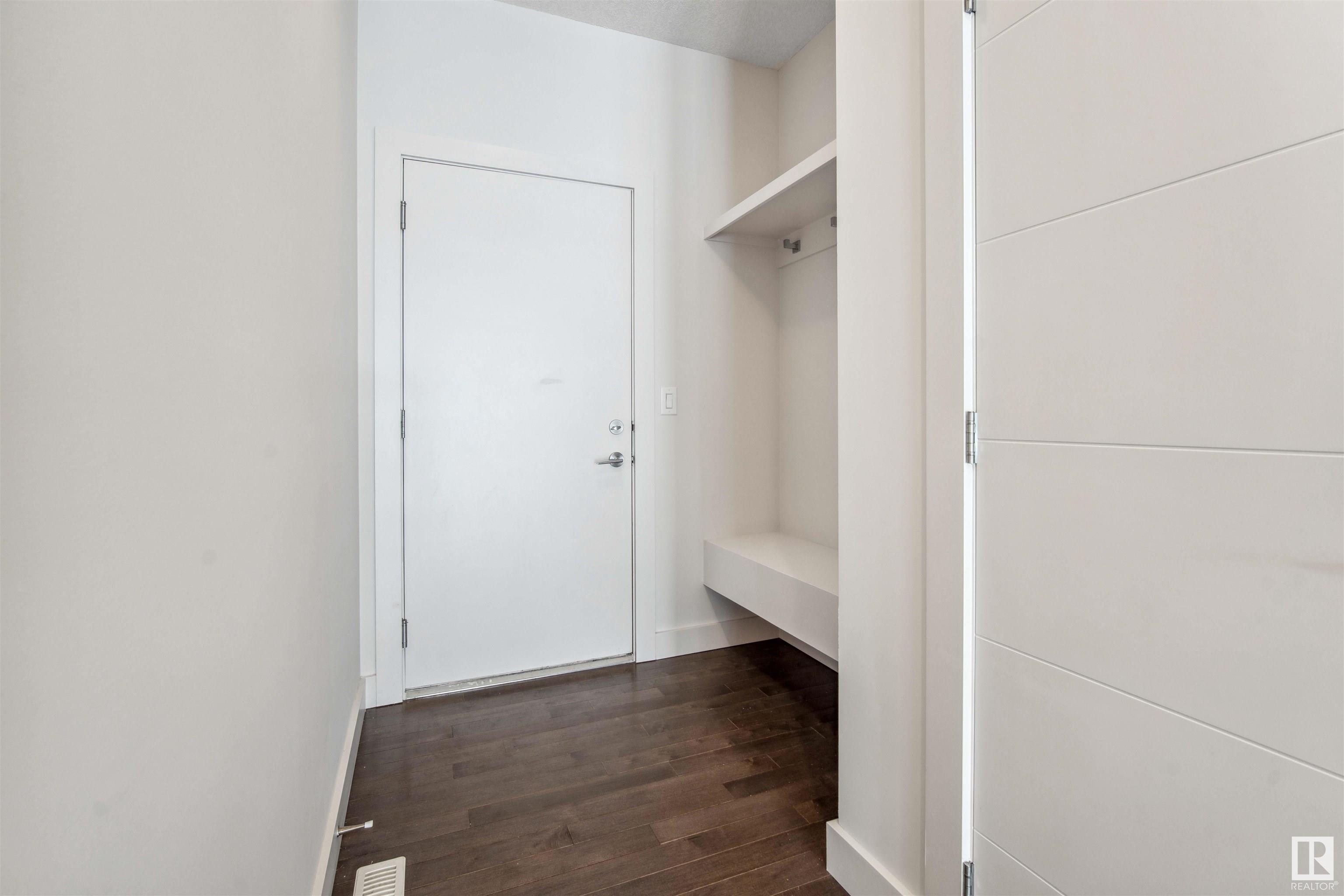      1971 AINSLIE LINK LI SW , Edmonton,  ,T6W 2M1 ;  Listing Number: MLS E4420578