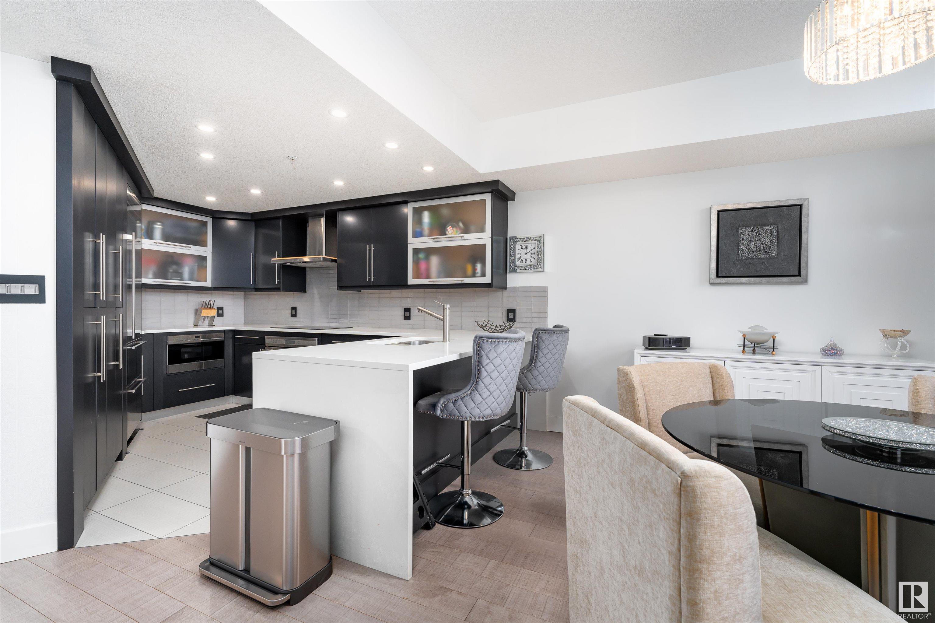      #106 9020 JASPER AV NW , Edmonton,  ,T5H 3S8 ;  Listing Number: MLS E4420581