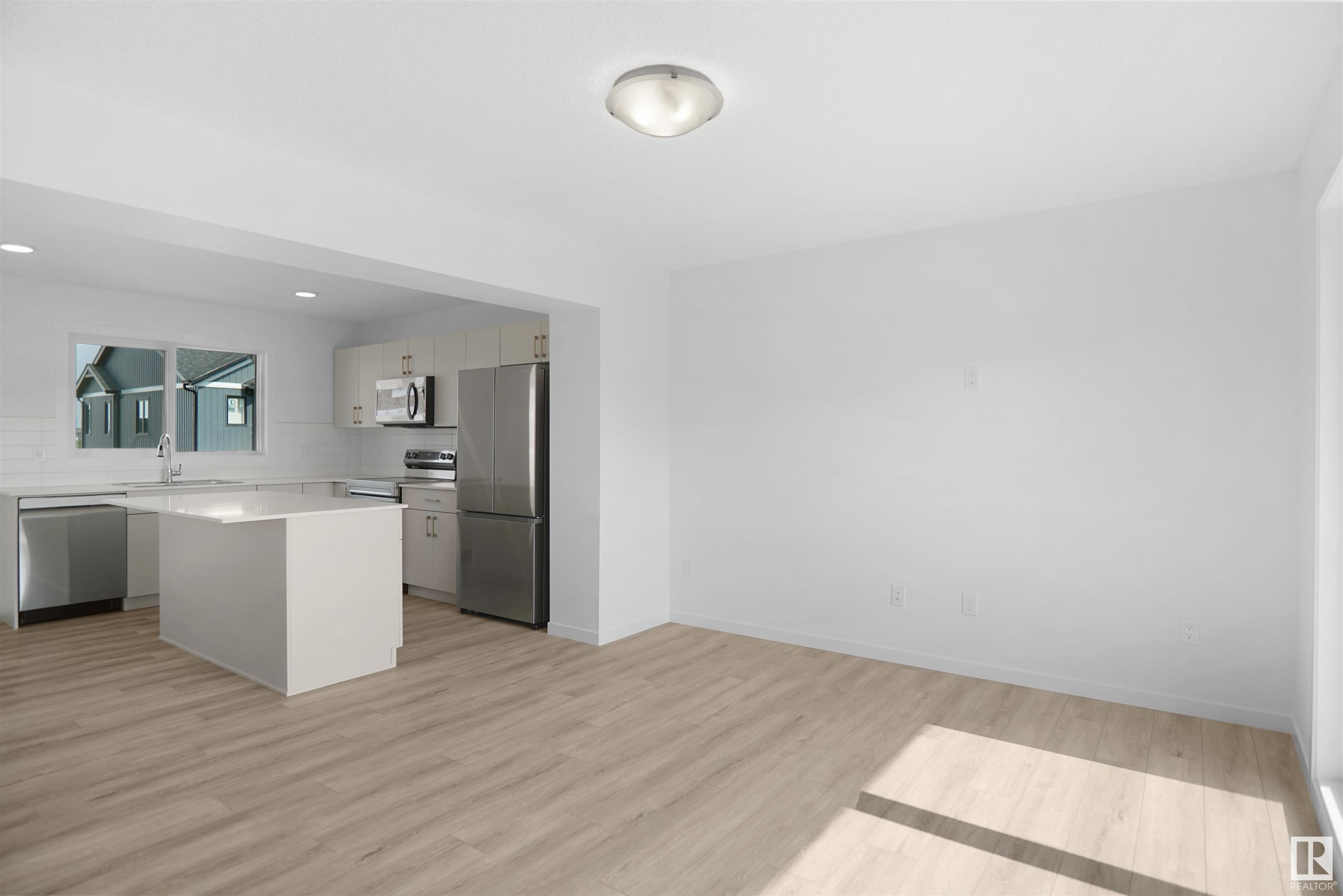      #44 525 Secord BV NW , Edmonton,  ,T5T 7V3 ;  Listing Number: MLS E4420582