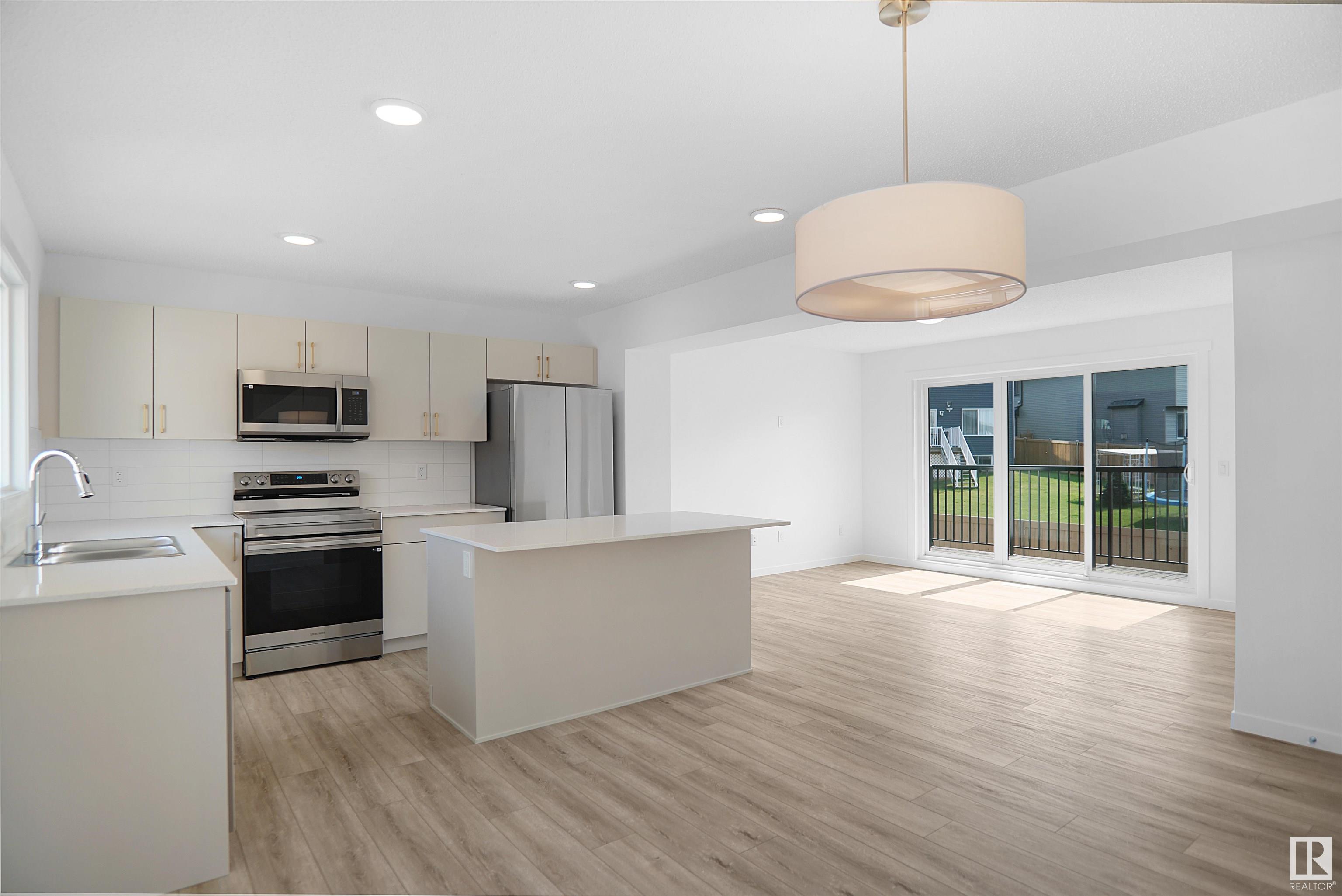      #44 525 Secord BV NW , Edmonton,  ,T5T 7V3 ;  Listing Number: MLS E4420582